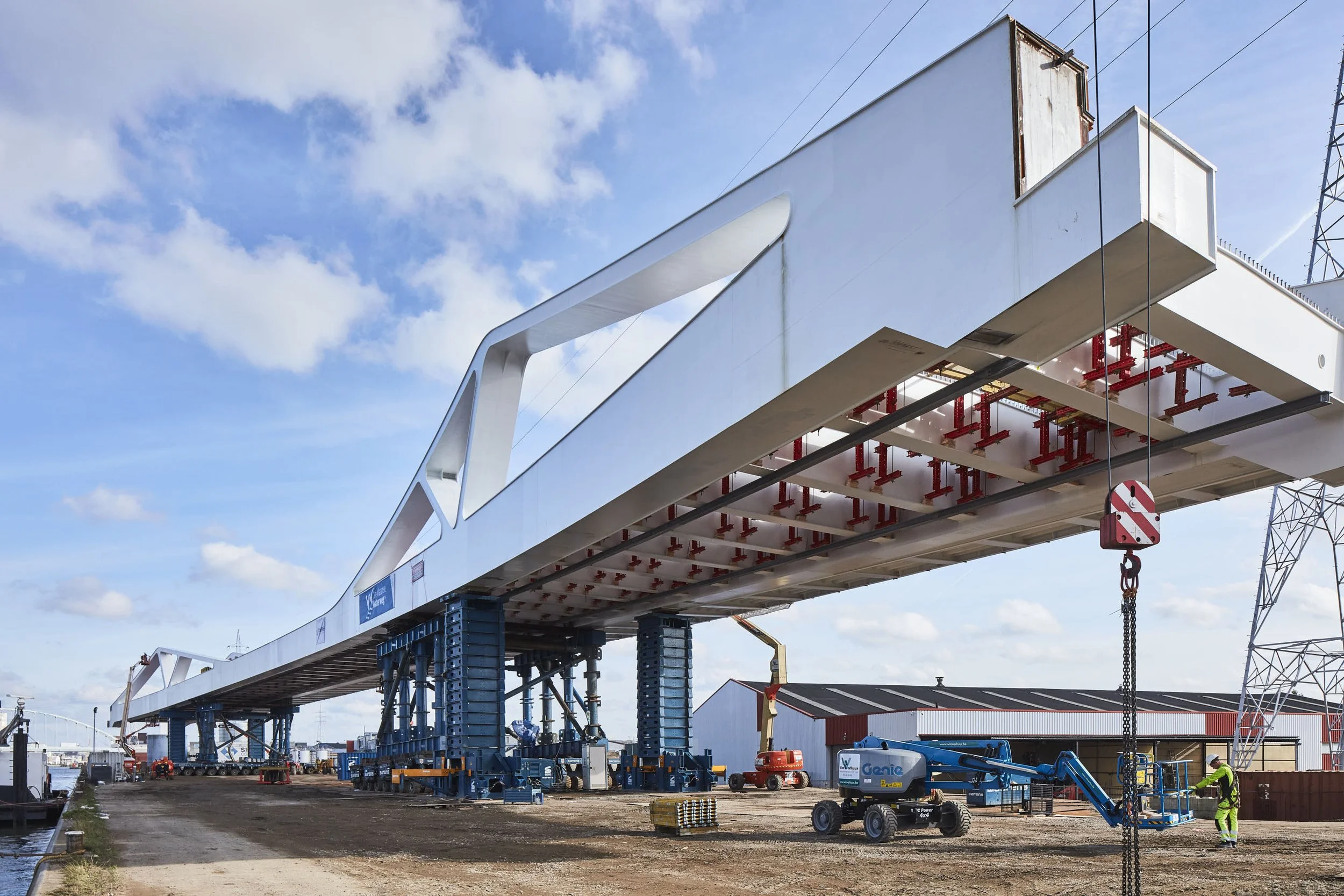 Werf Theunisbrug Antwerpen, ontwerp ZJA architecten, opdracht voor Peri
