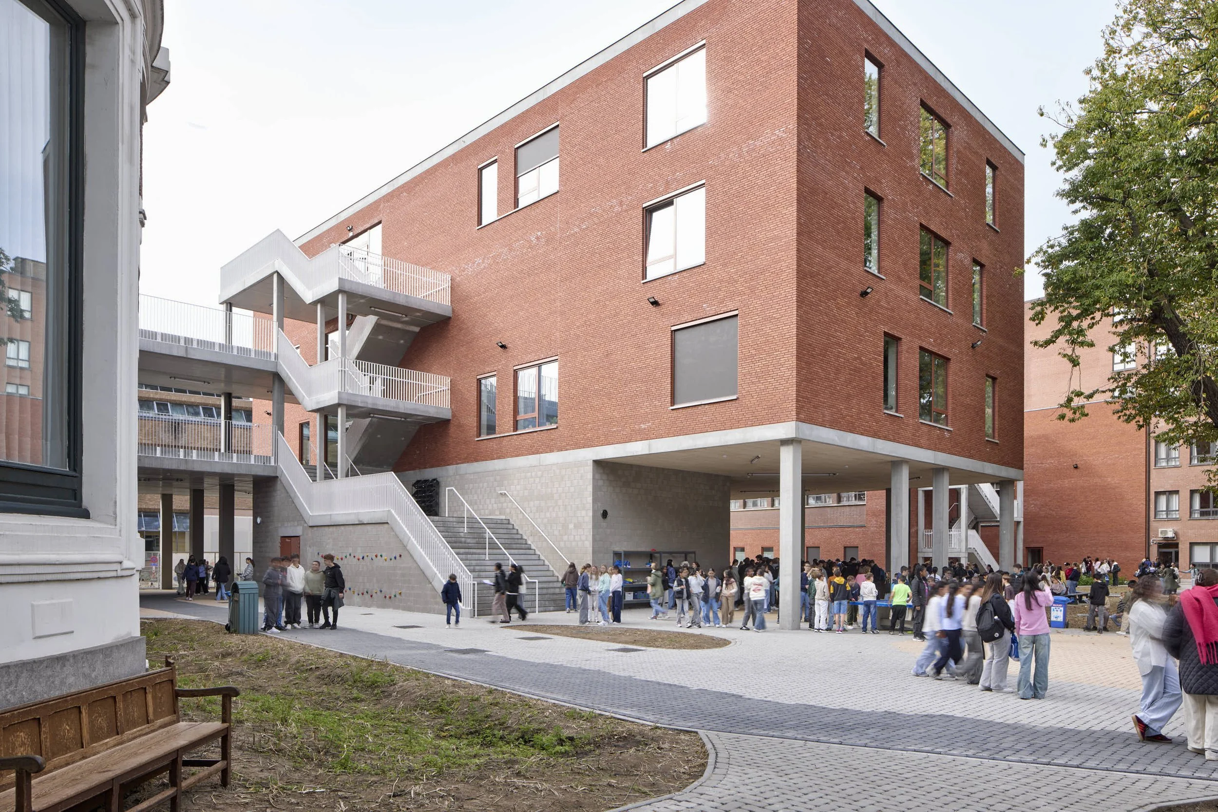 Jozefienen Sint-Niklaas, opdracht voor Czaar architecten en Dethier