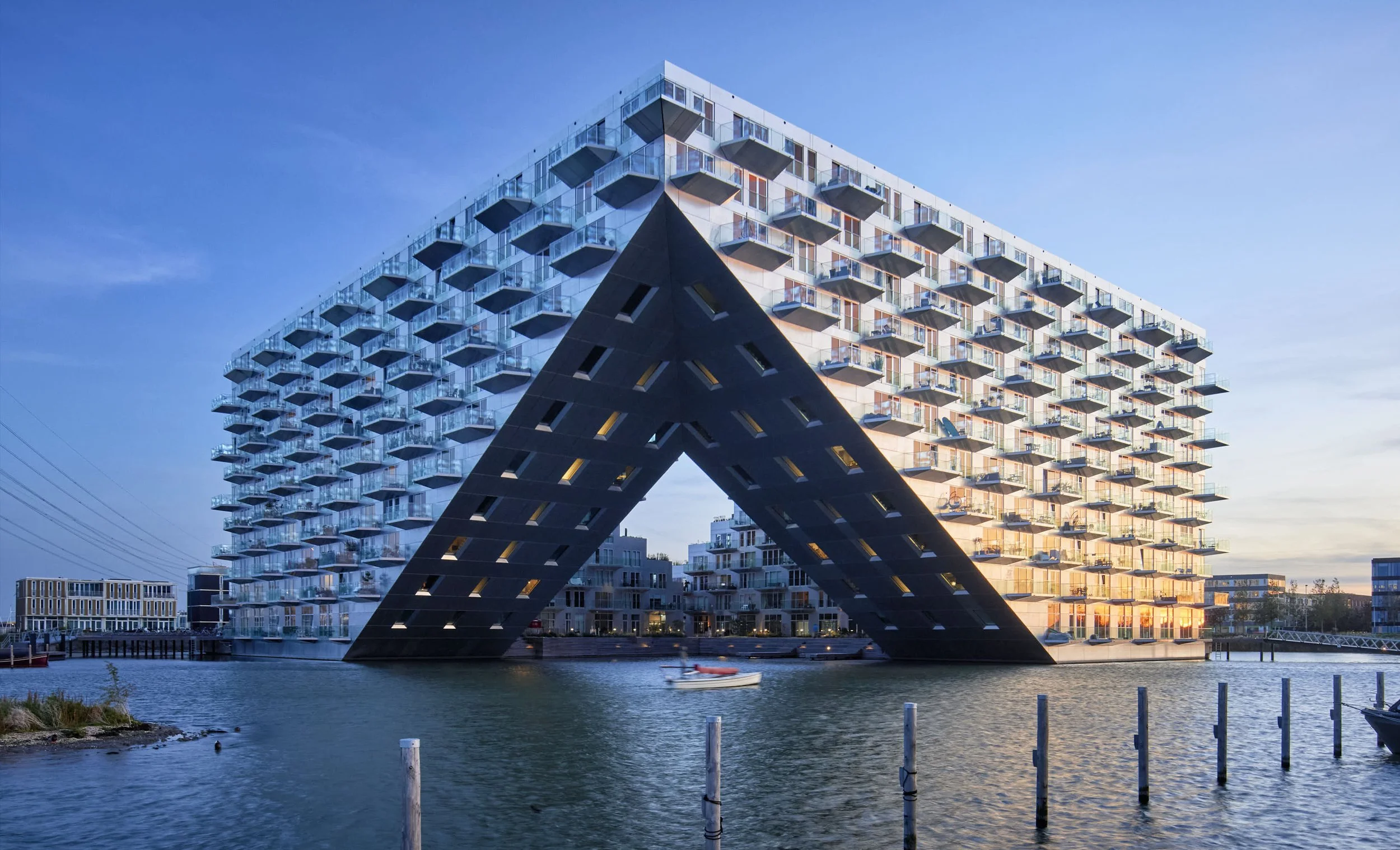 Sluishuis Amsterdam, ontwerp van BIG – Bjarke Ingels Group