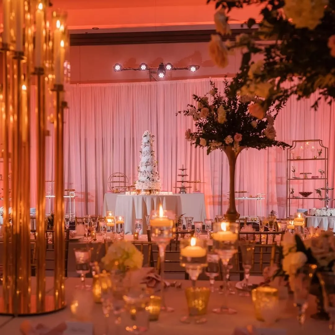Wedding cake statement! 
@thecakespecialist
@carriedayton
@tracydiehlevents
@cbyatesphoto