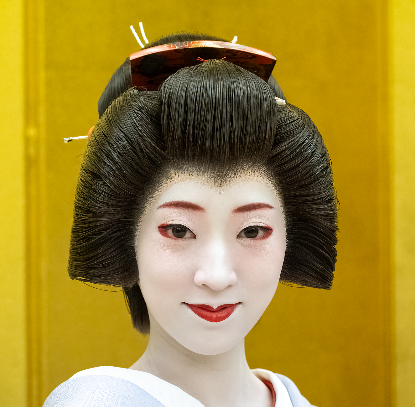 japan_Grace-of-Gion_no-border.png