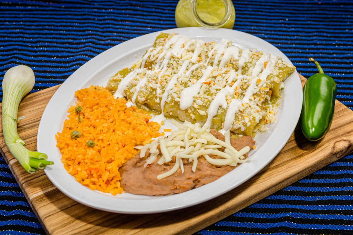 Juanchos combo Enchiladas00001.jpg