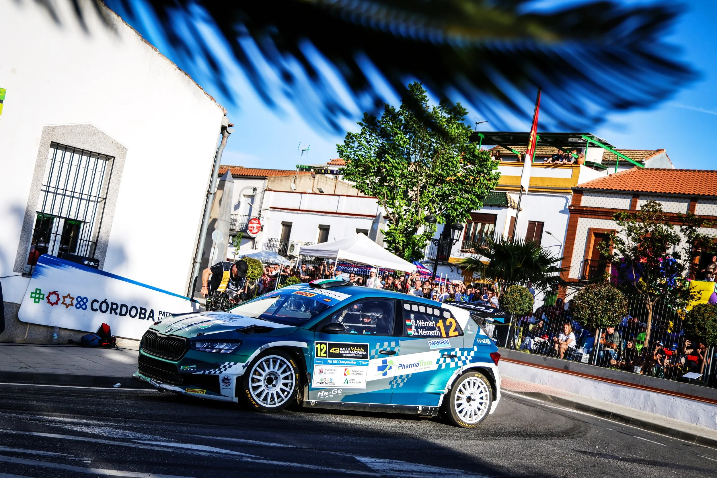 Foto 2026-04-18 19 23 26.jpg