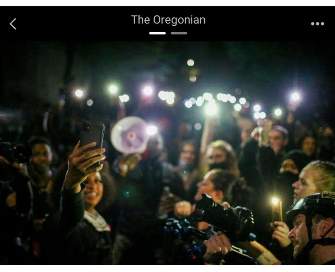Me Photo in Oregonian.jpg