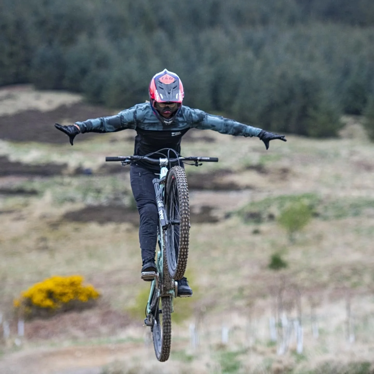 At Trans Caledonia, we have a dream. 

A dream where we see an even split between male and female racers. 

Most mountain bike races have improved drastically in recent years but many are still &lsquo;bro-heavy&rsquo;. We hope to get to the point whe