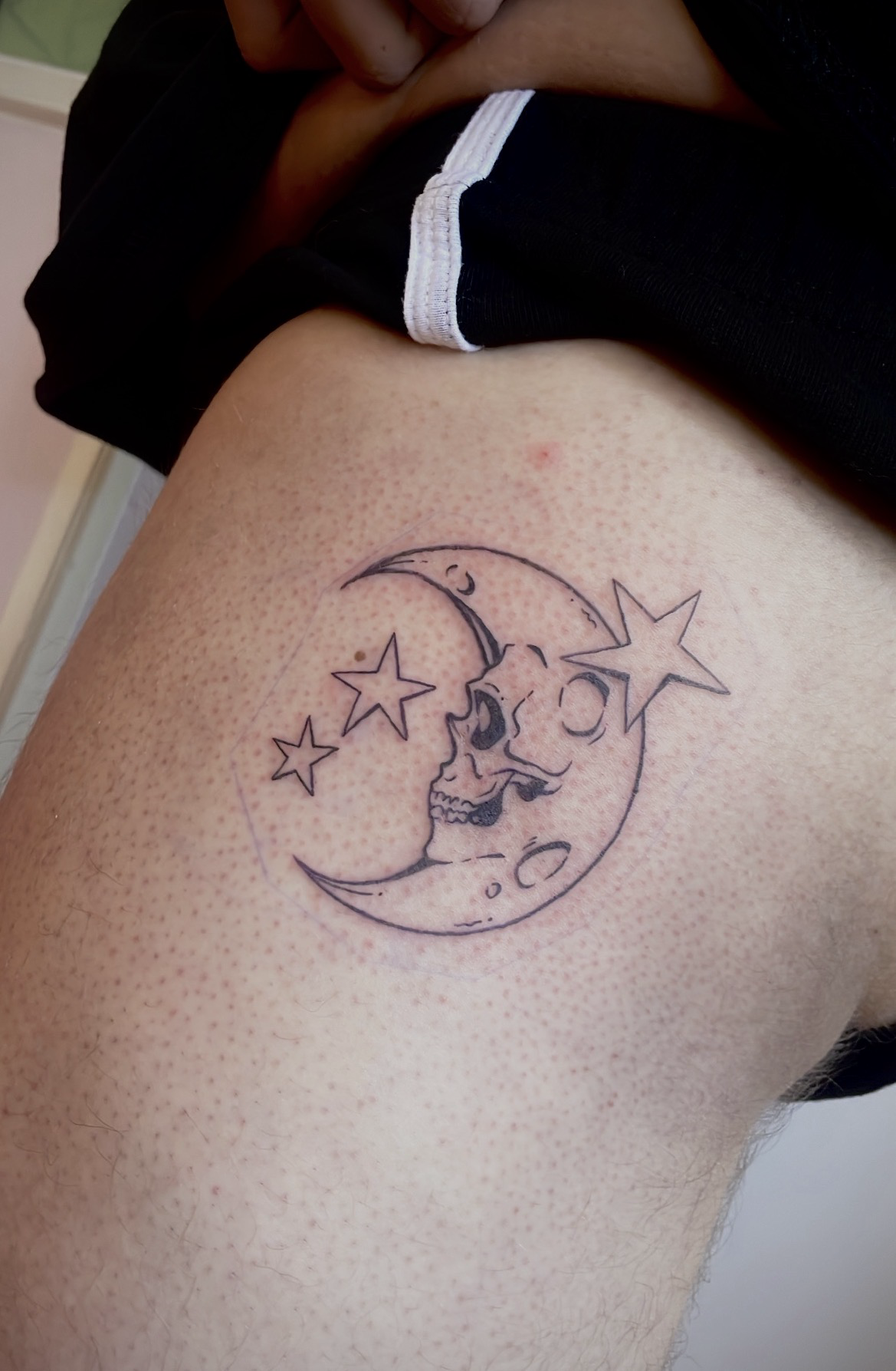 TAT10-SKULLMOON.png