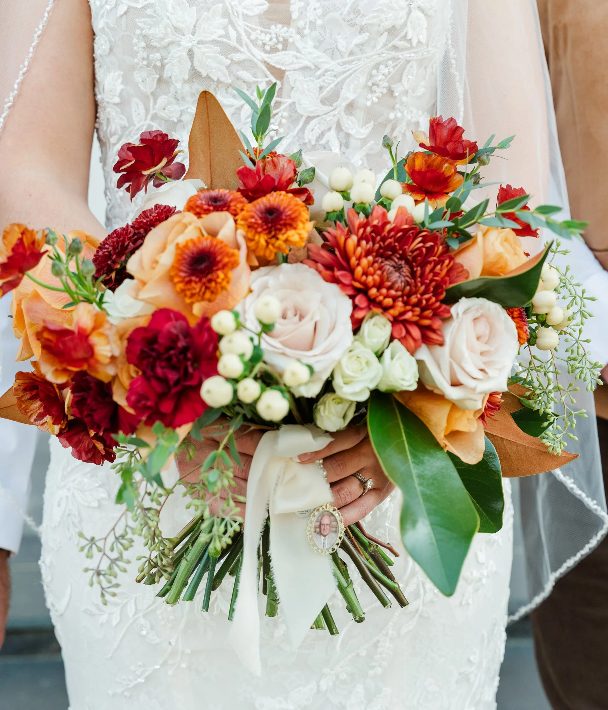 Burgundy, blush, and rust orange bouquet