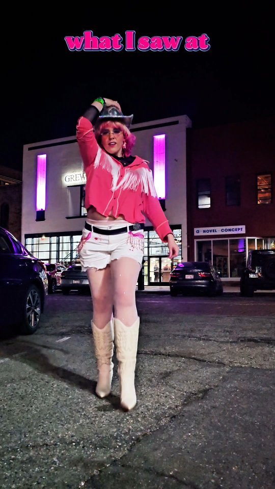 Some of my favorite highlights and shots from pink pony club night at @Grewal Hall. (With everything that's going on out there it's always nice to take a break, get dressed up, debut some new hair, and have a good time with passionate songs and wonde