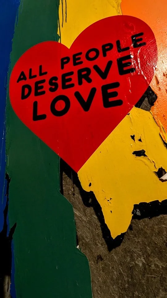Updated news on the h8 crime of graffiti in Old Town Lansing Michigan!
A new vigilante crept his way into the inclusive business district and dispersed hearts throughout the town and sparked love back into the community!
#lansing #michigan #nownews