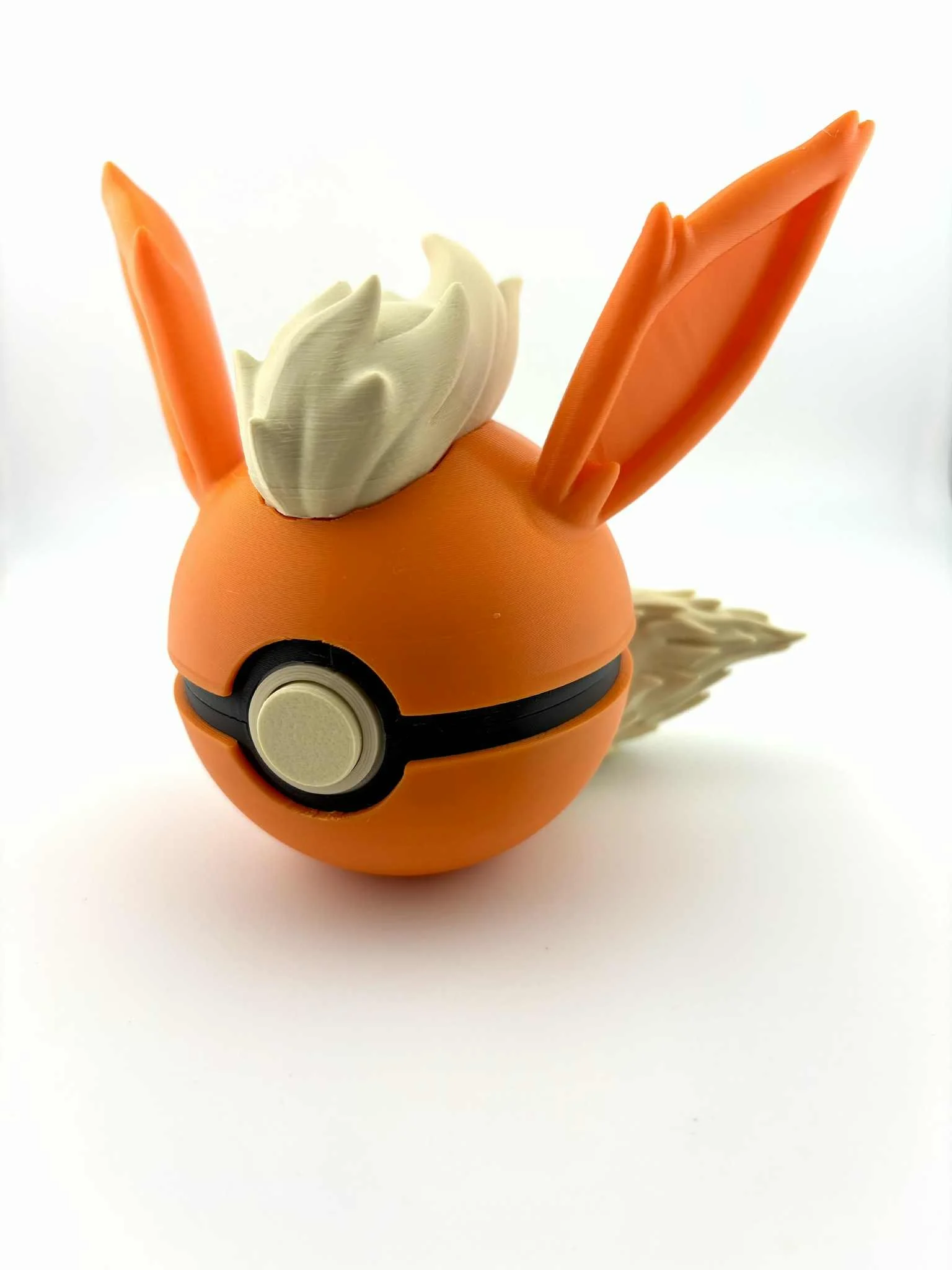 Flareon Pokeball