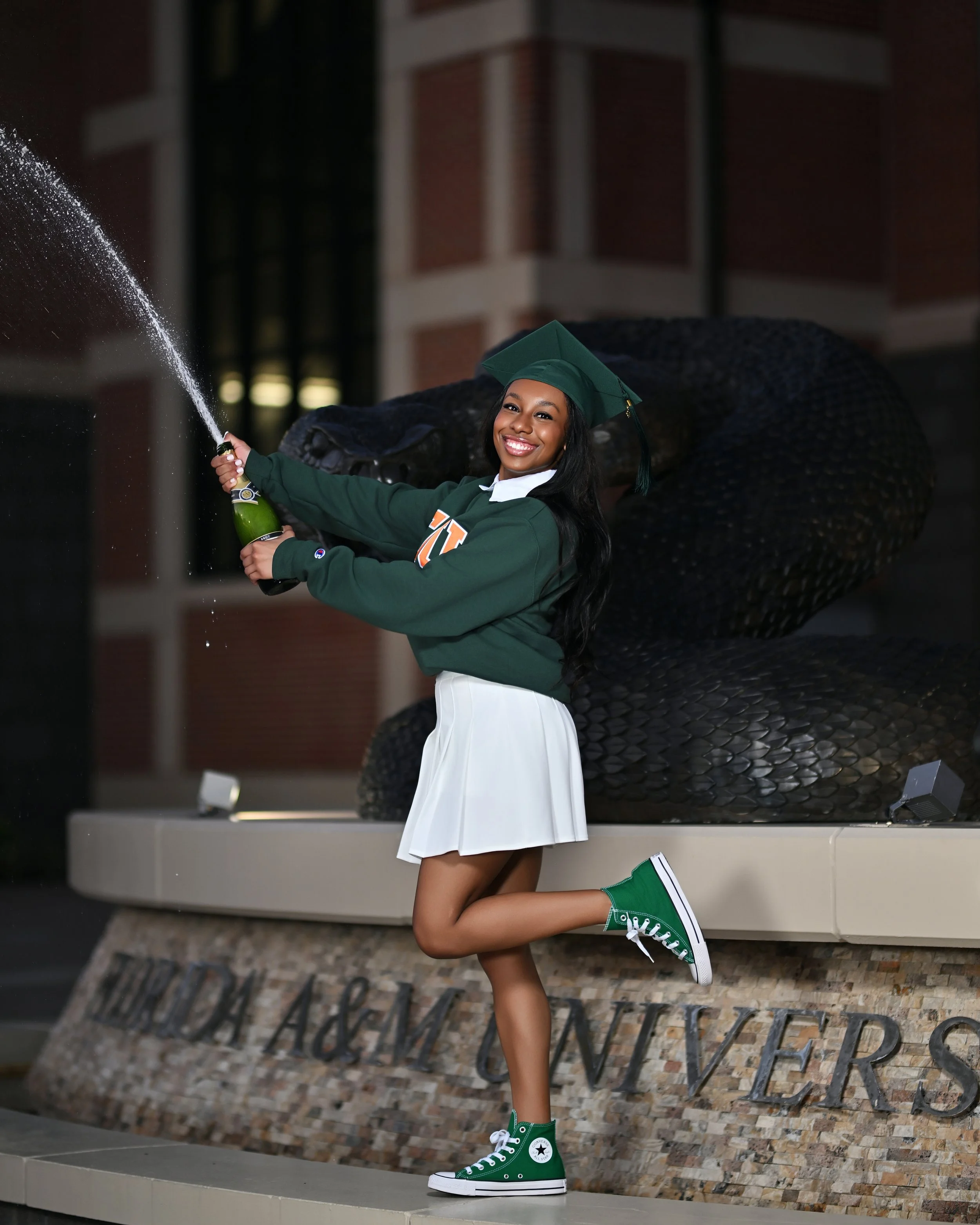tallahassee-famu-graduation-photographer-black-gown-evening-portrait-03.jpg