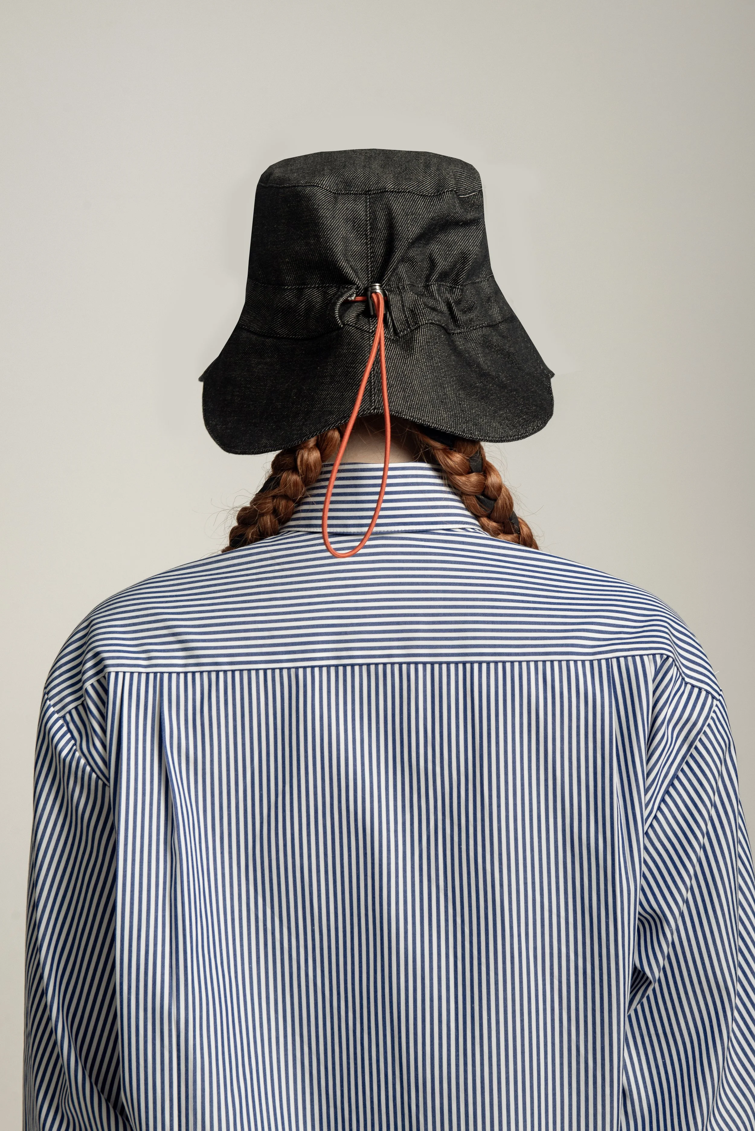 VAN BRUSSEL CURVEE BUCKET HAT BACK V2.jpeg