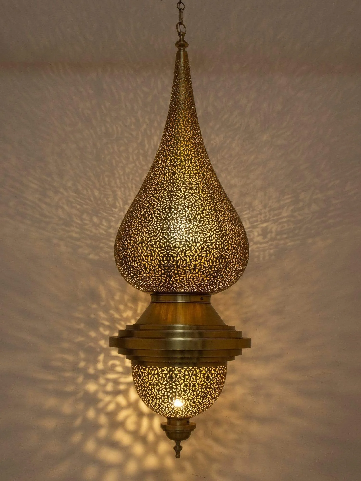 lahab-pendant-light-large-15203724066918.jpg