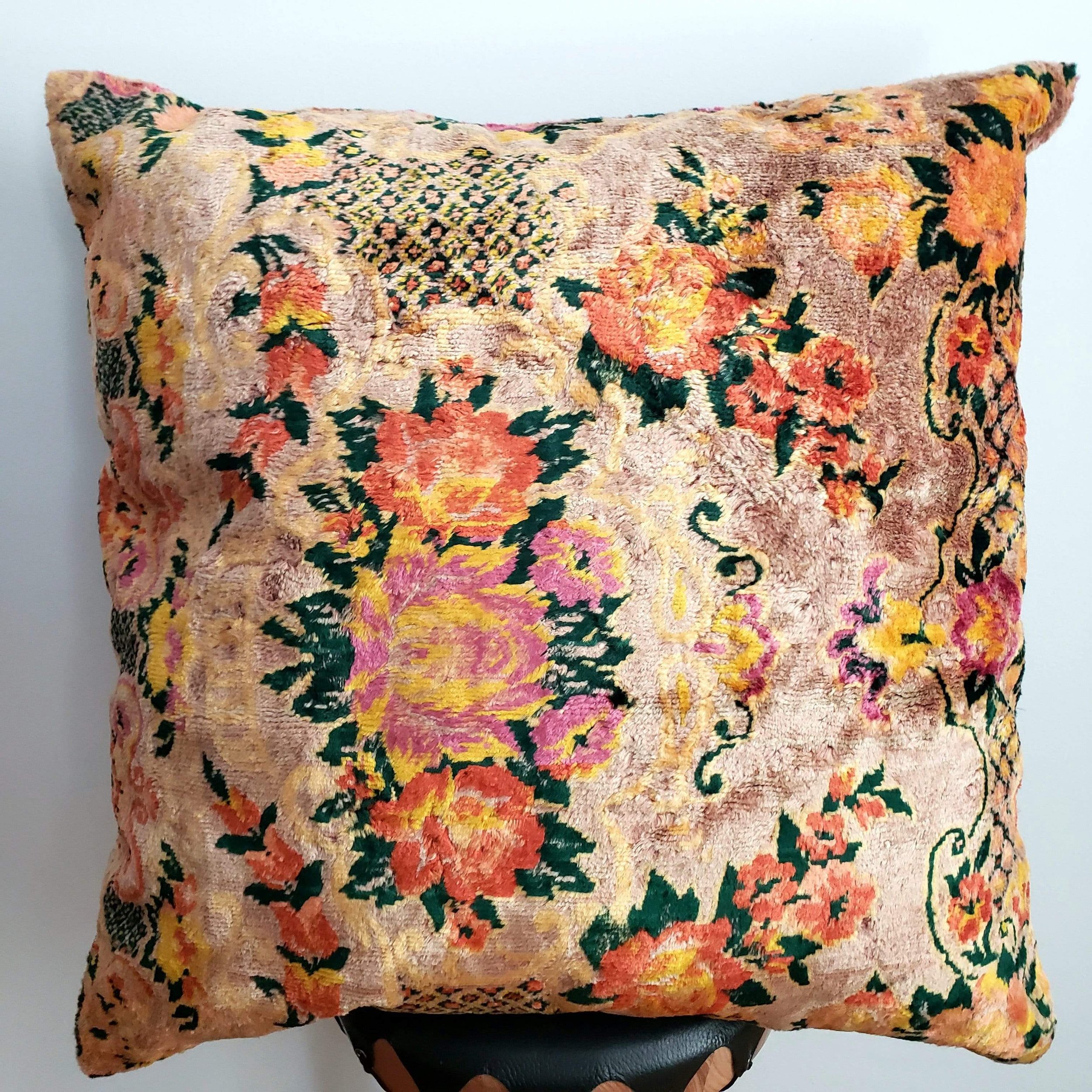 berber-velvet-pillow-vintage-moroccan-floor-cushion-vkfp053-15203710468198.jpg