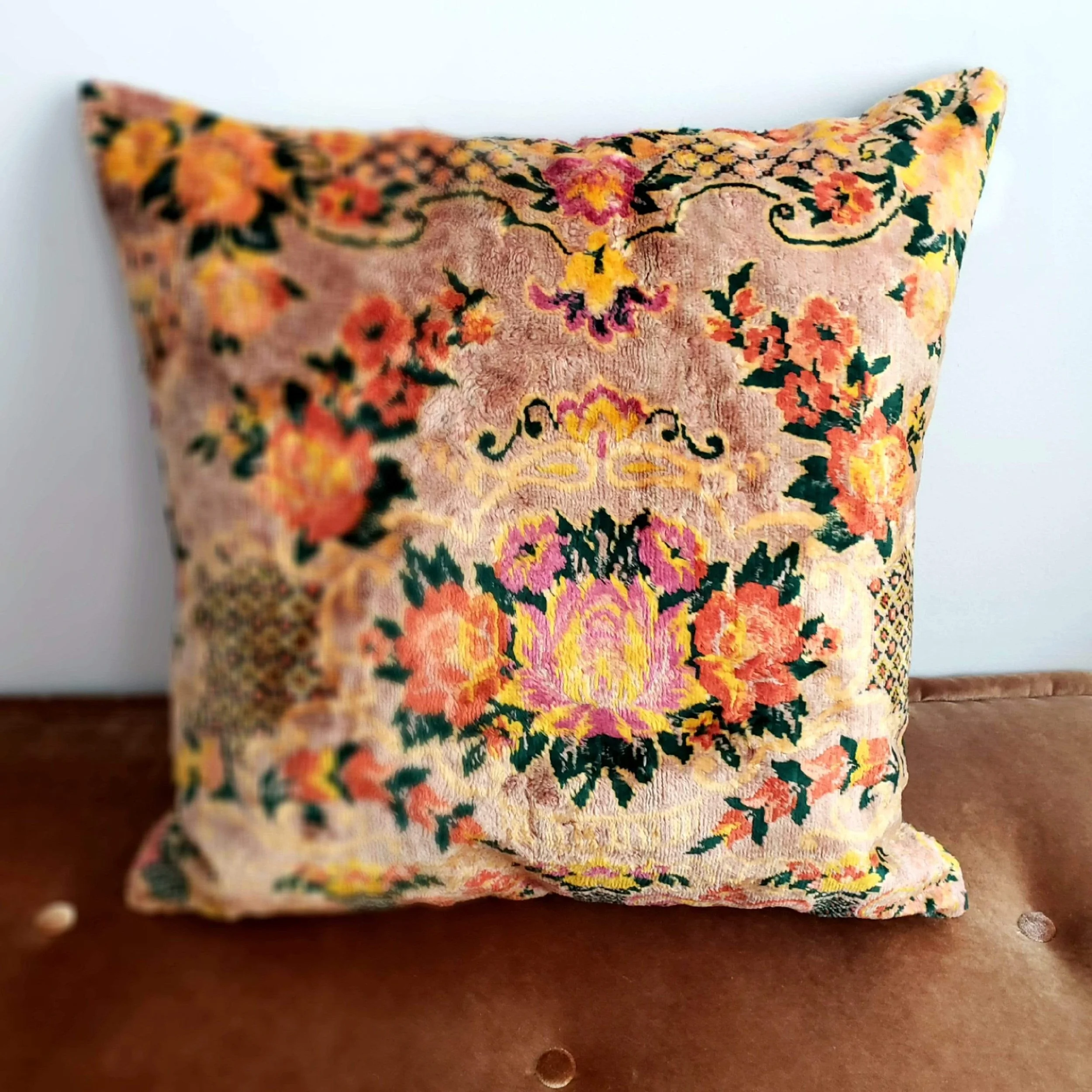 berber-velvet-pillow-vintage-moroccan-floor-cushion-vkfp053-15203710500966.jpg