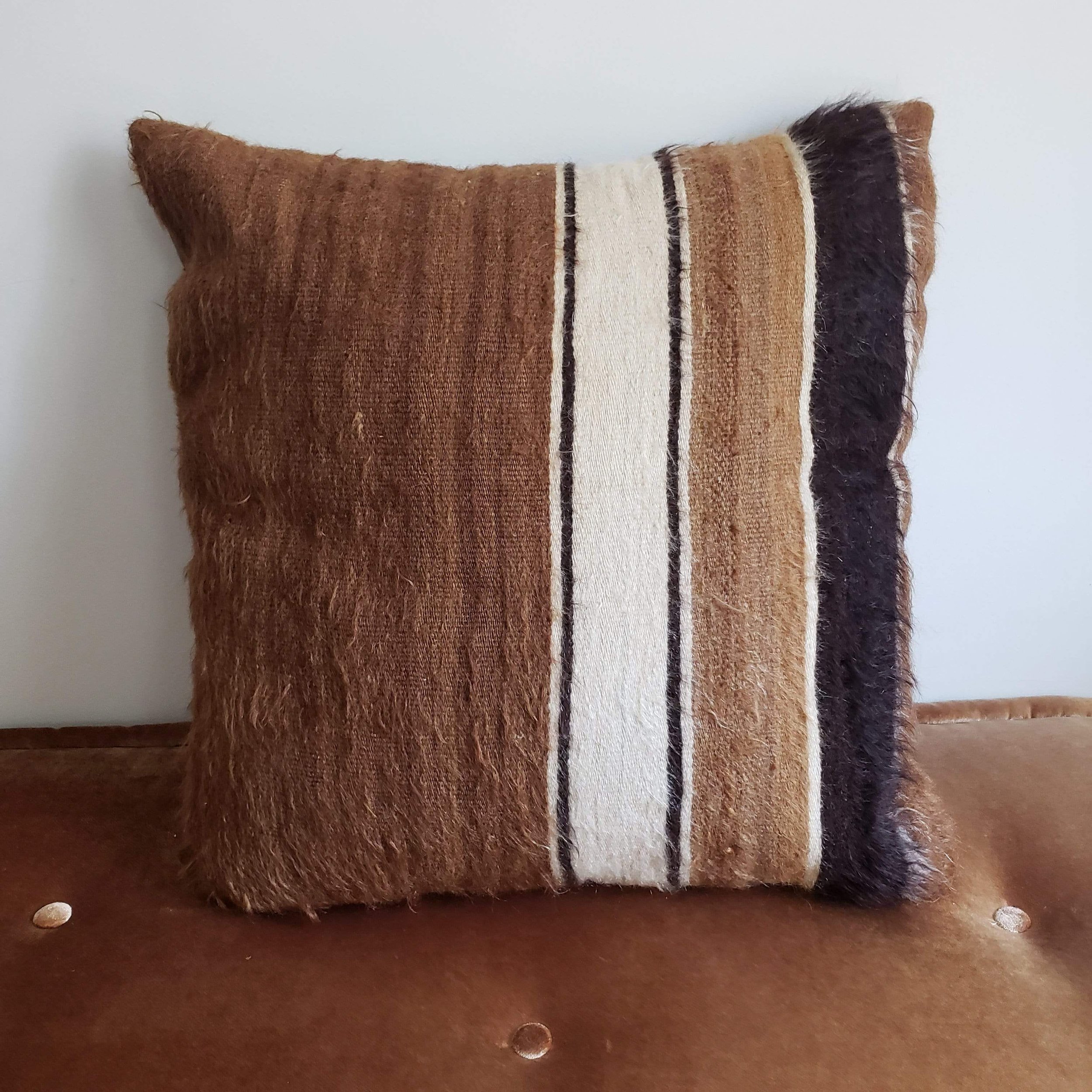 berber-wool-pillow-vintage-moroccan-floor-cushion-vkfp043-15203714269286.jpg