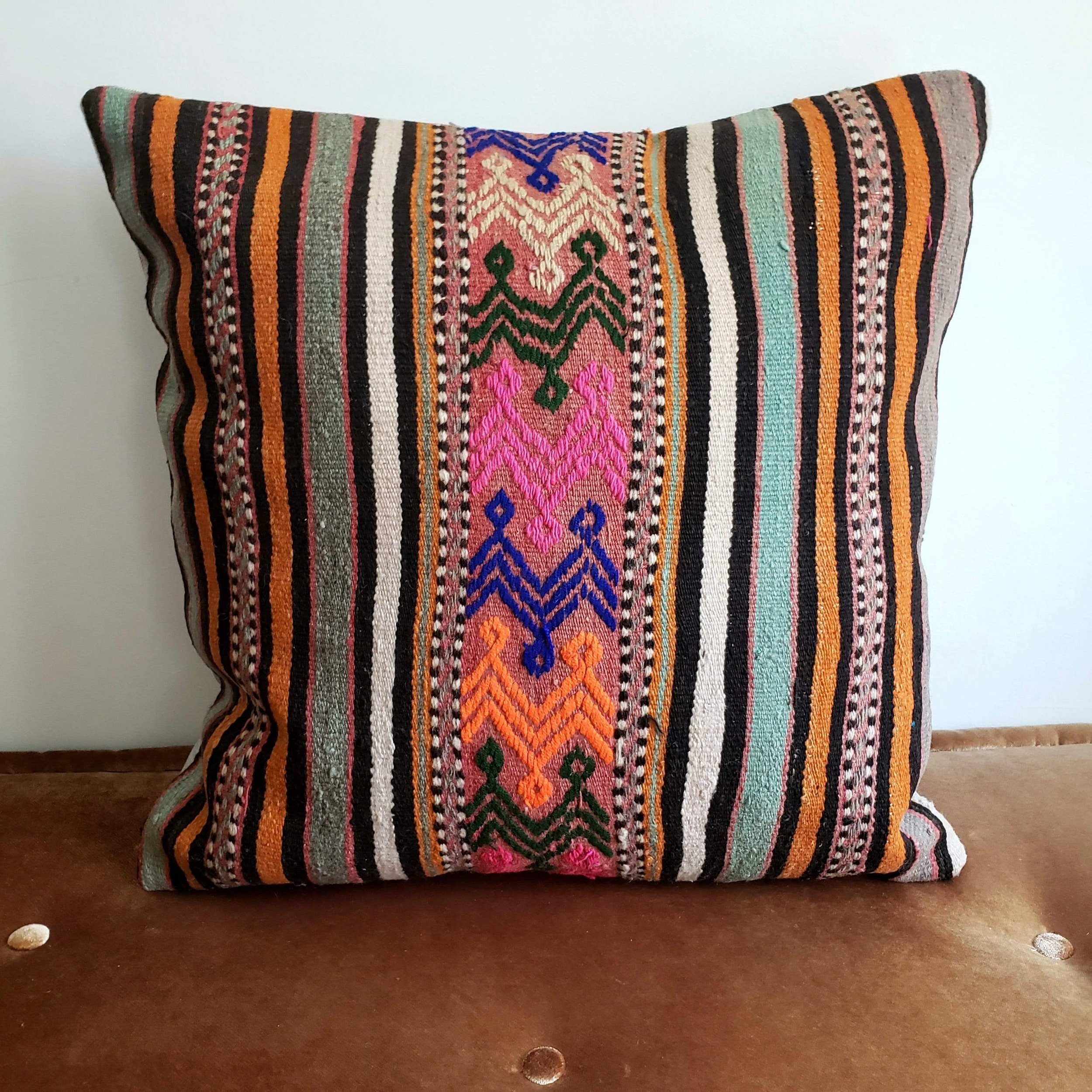 berber-wool-pillow-vintage-moroccan-floor-cushion-vkfp047-15203712008294.jpg