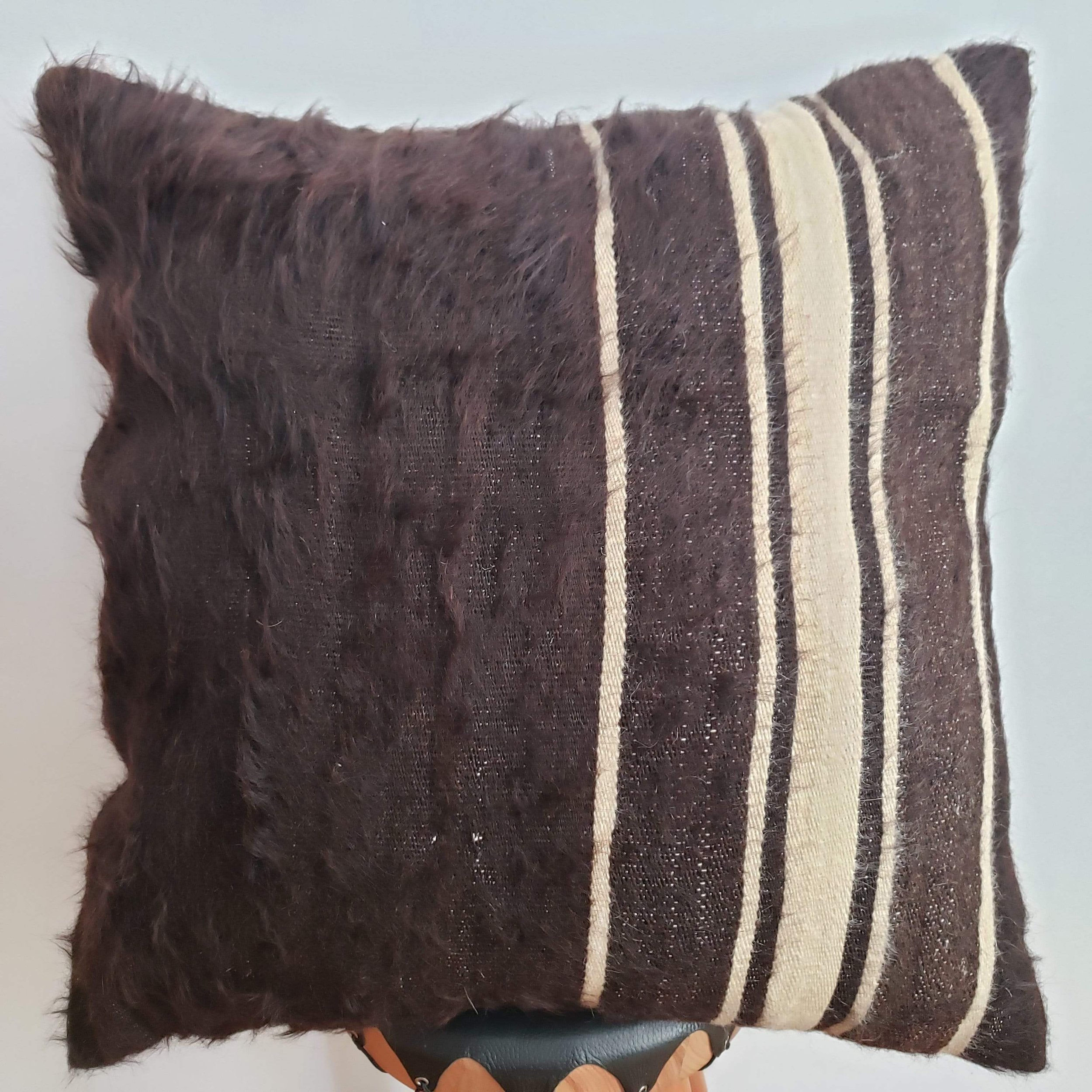 berber-wool-pillow-vintage-moroccan-floor-cushion-vkfp049-15203711484006.jpg