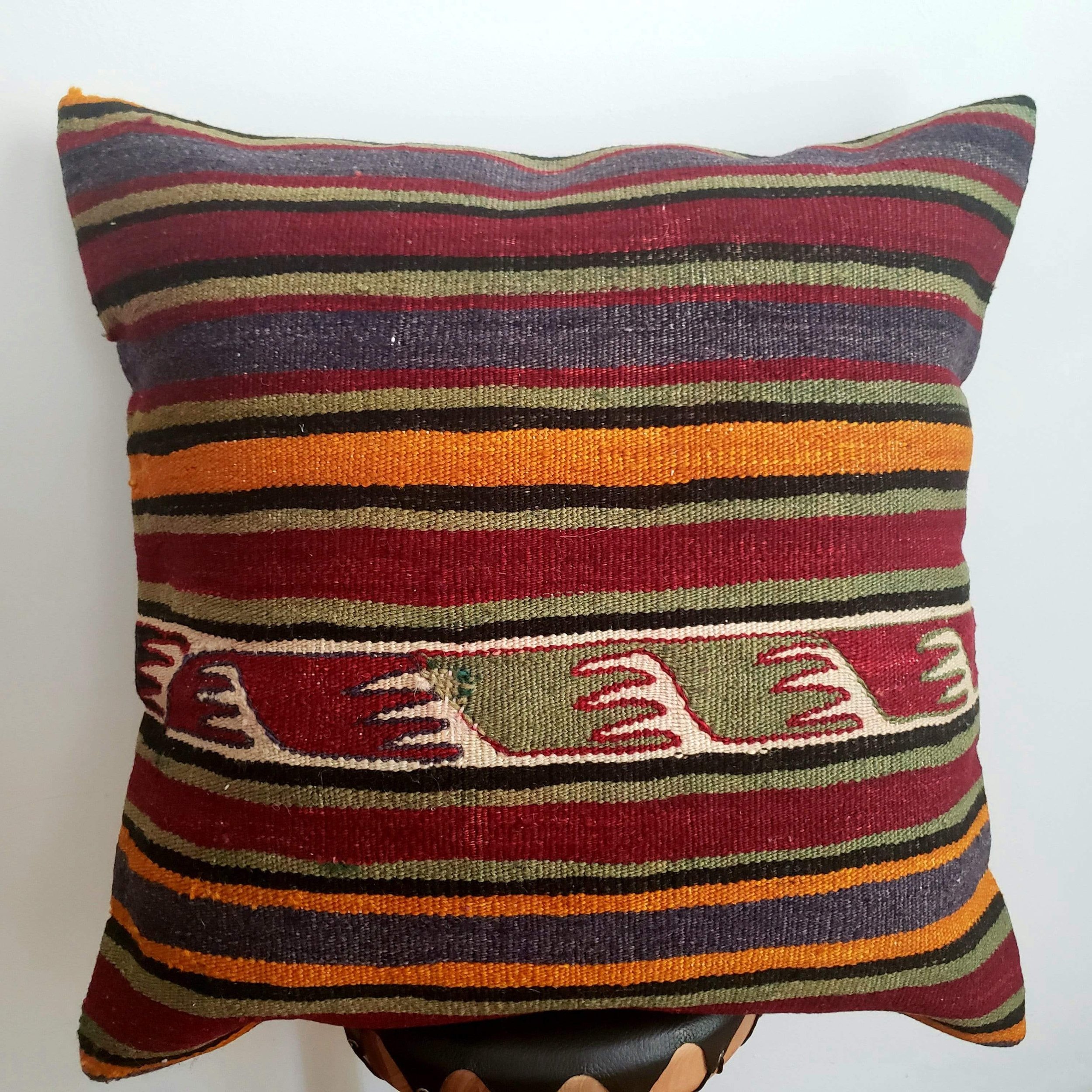 berber-wool-pillow-vintage-moroccan-floor-cushion-vkfp061-15203708141670.jpg