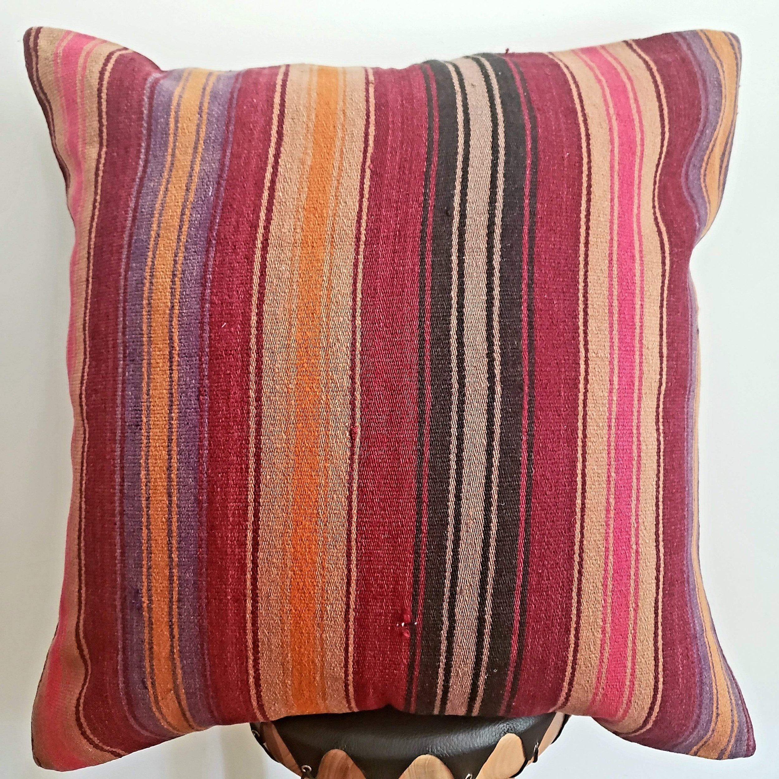 berber-wool-pillow-vintage-moroccan-floor-cushion-vkfp063-15203707453542.jpg