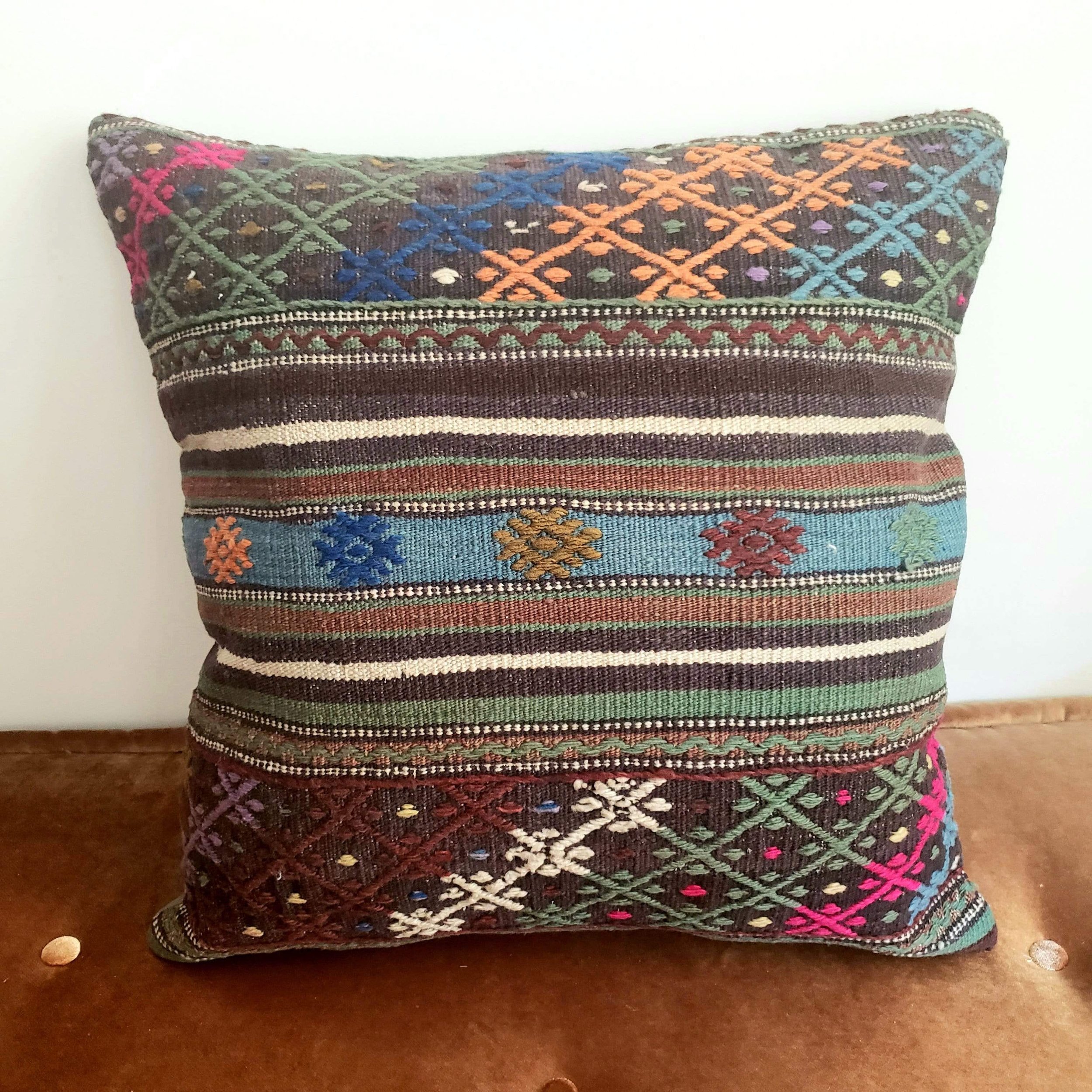 berber-wool-pillow-vintage-moroccan-floor-cushion-vkfp064-15203707191398.jpg