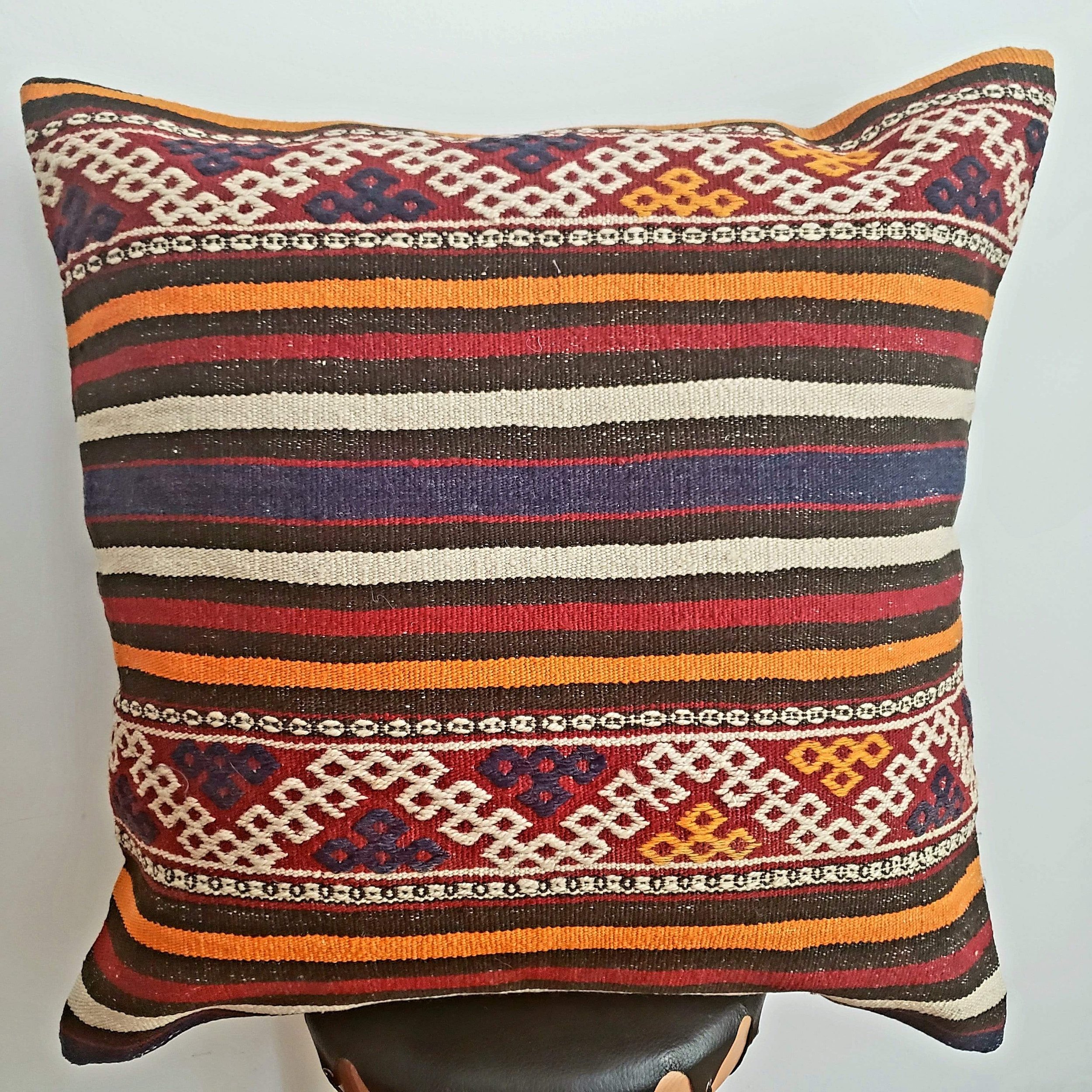 berber-wool-pillow-vintage-moroccan-floor-cushion-vkfp065-15203706339430.jpg