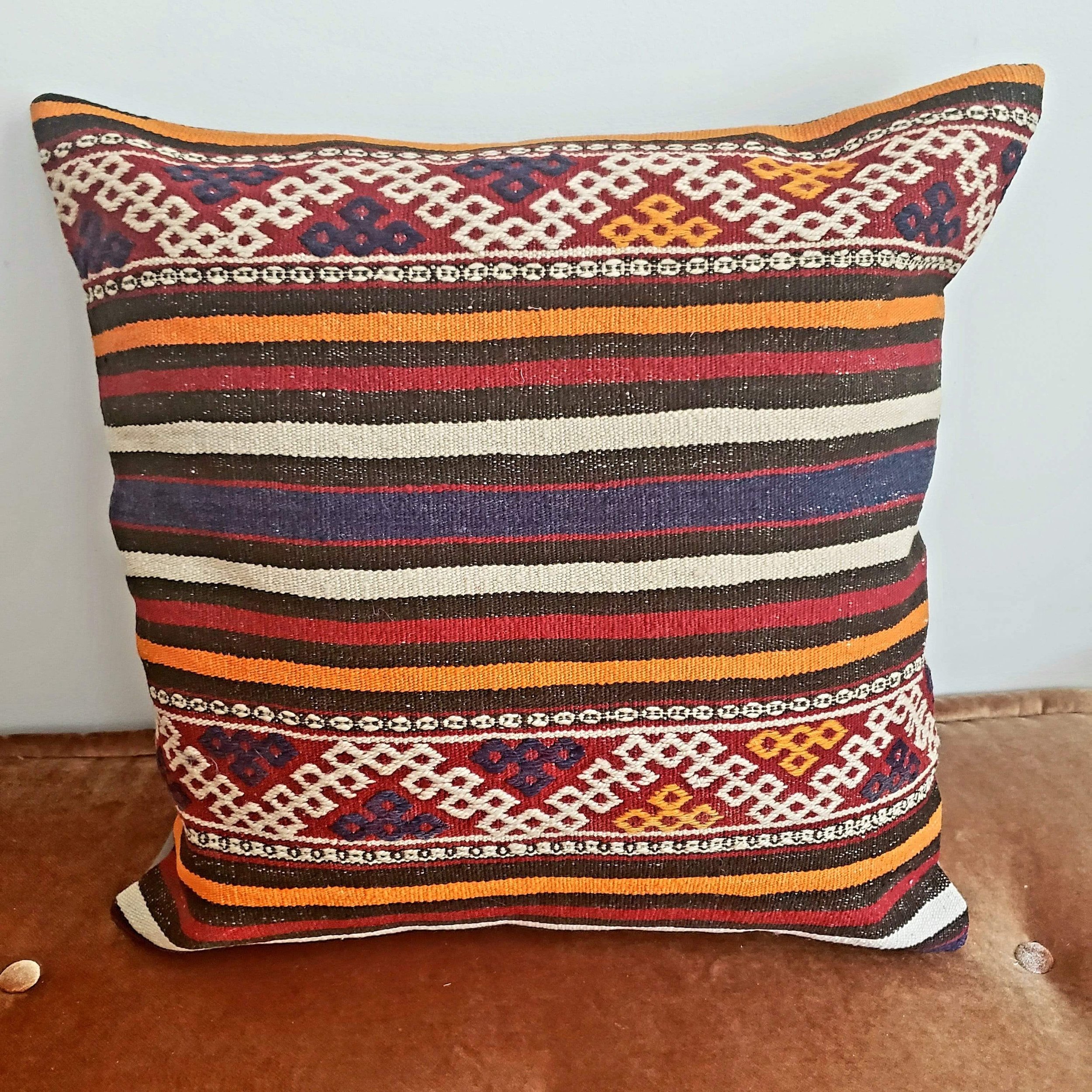 berber-wool-pillow-vintage-moroccan-floor-cushion-vkfp065-15203706372198.jpg
