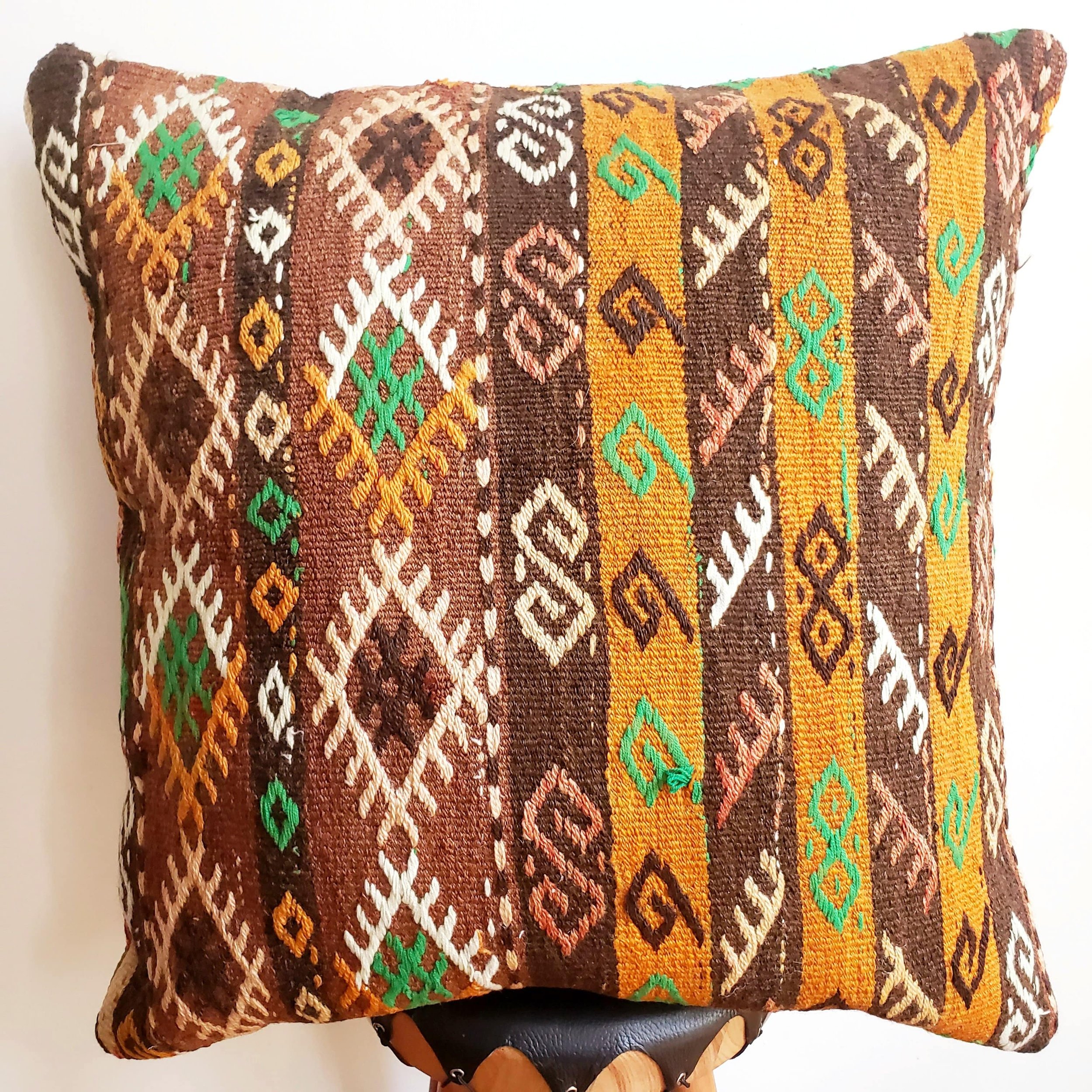 berber-wool-pillow-vintage-moroccan-floor-cushion-vkfp071-15204373430374.jpg