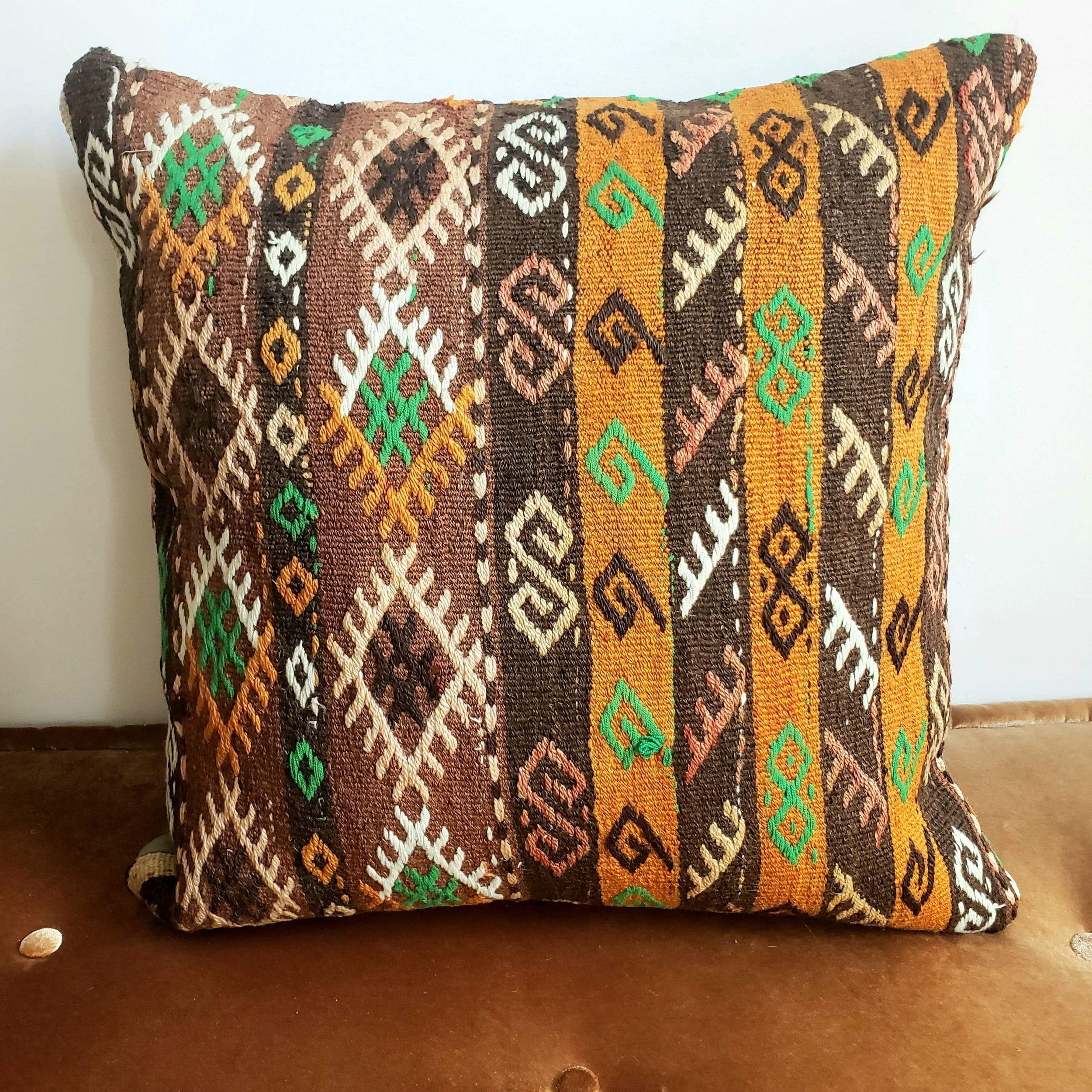 berber-wool-pillow-vintage-moroccan-floor-cushion-vkfp071-15204373397606.jpg