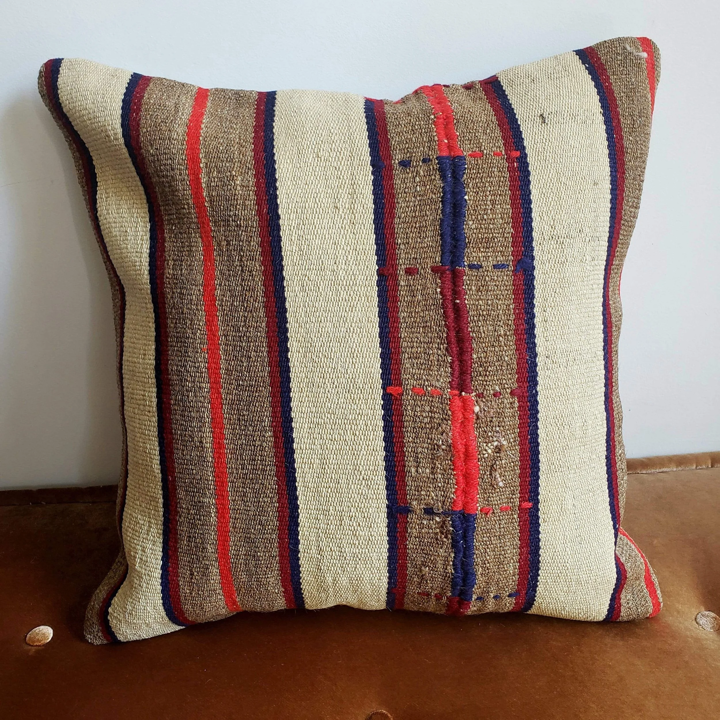 berber-wool-pillow-vintage-moroccan-floor-cushion-vkfp075-15204366778470.jpg