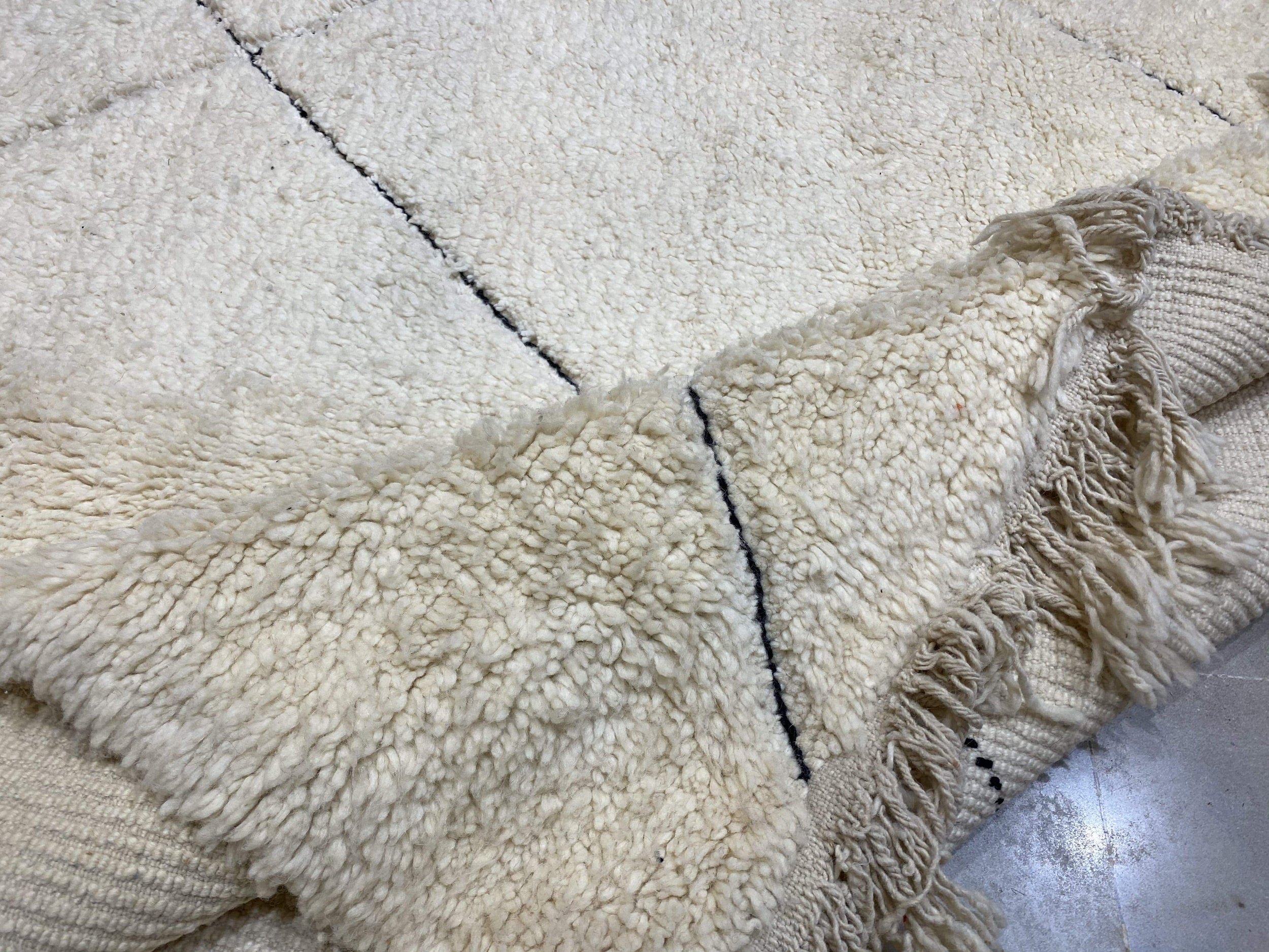 moroccan-berber-rug-beni-ouarain-1-28033658683494.jpg
