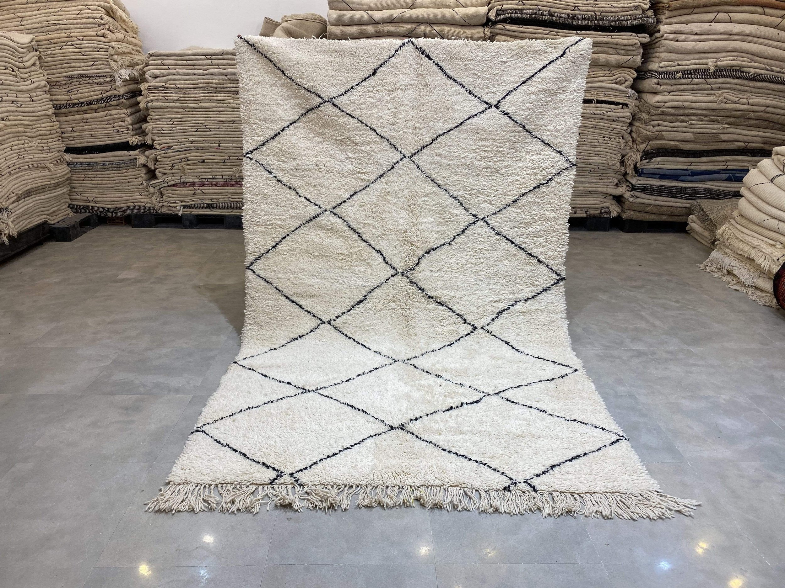 moroccan-berber-rug-beni-ouarain-10-28033712652390.jpg