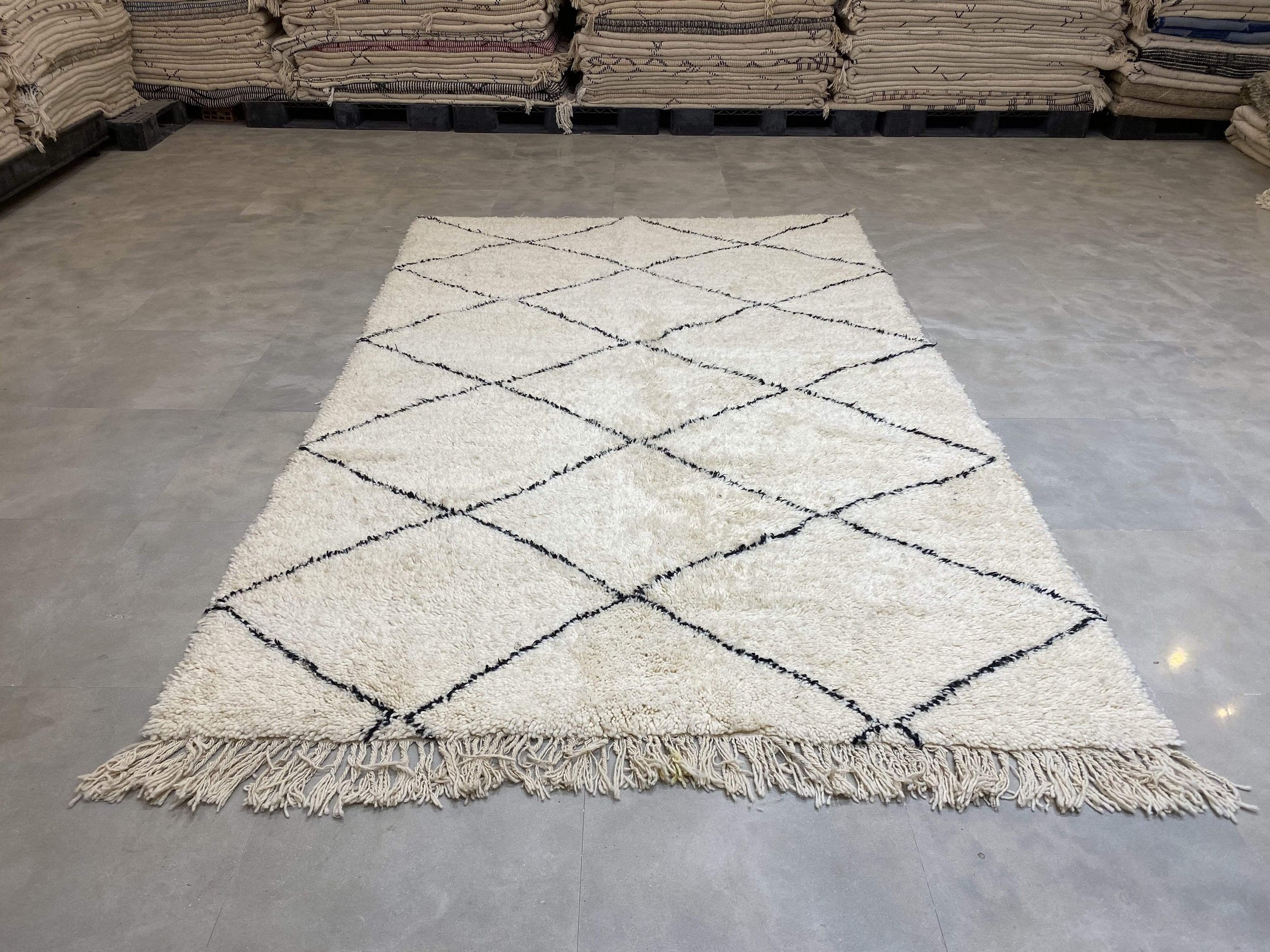 moroccan-berber-rug-beni-ouarain-10-28033712750694.jpg