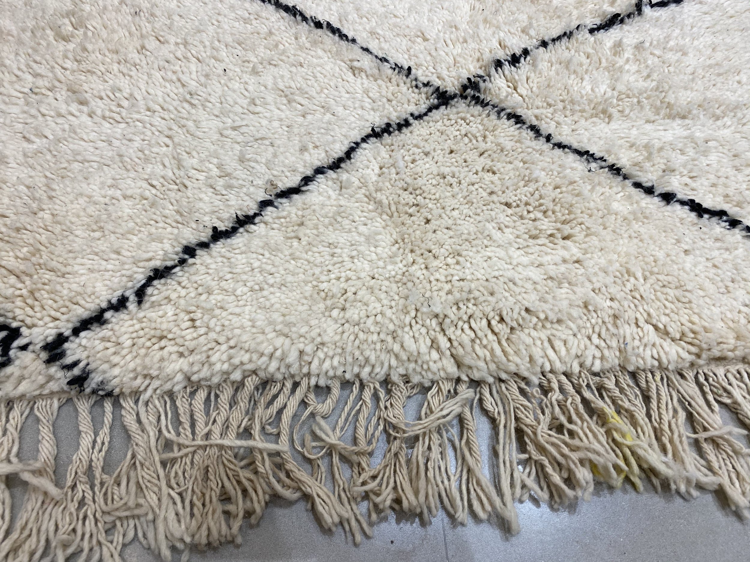 moroccan-berber-rug-beni-ouarain-10-28033712619622.jpg