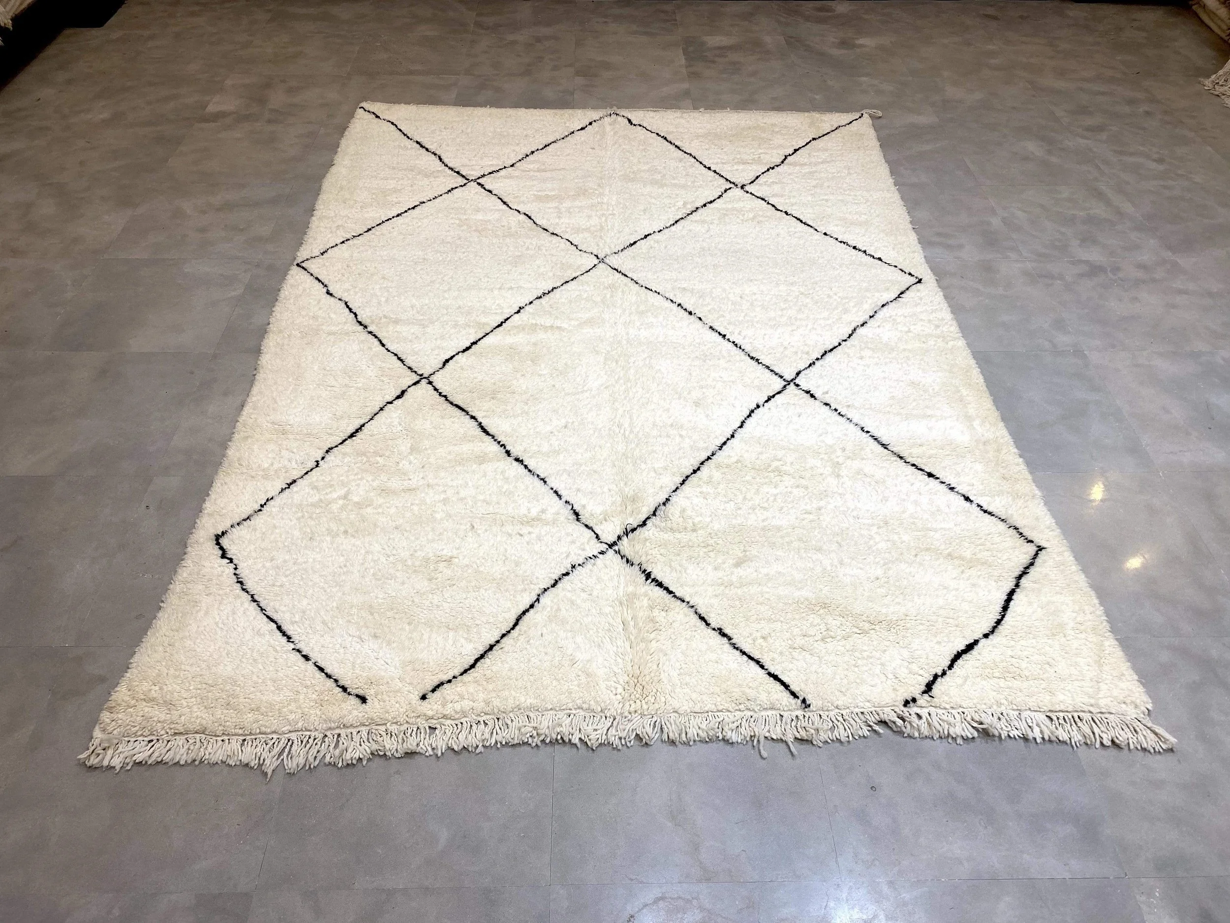 moroccan-berber-rug-beni-ouarain-11-28033714159718.jpg