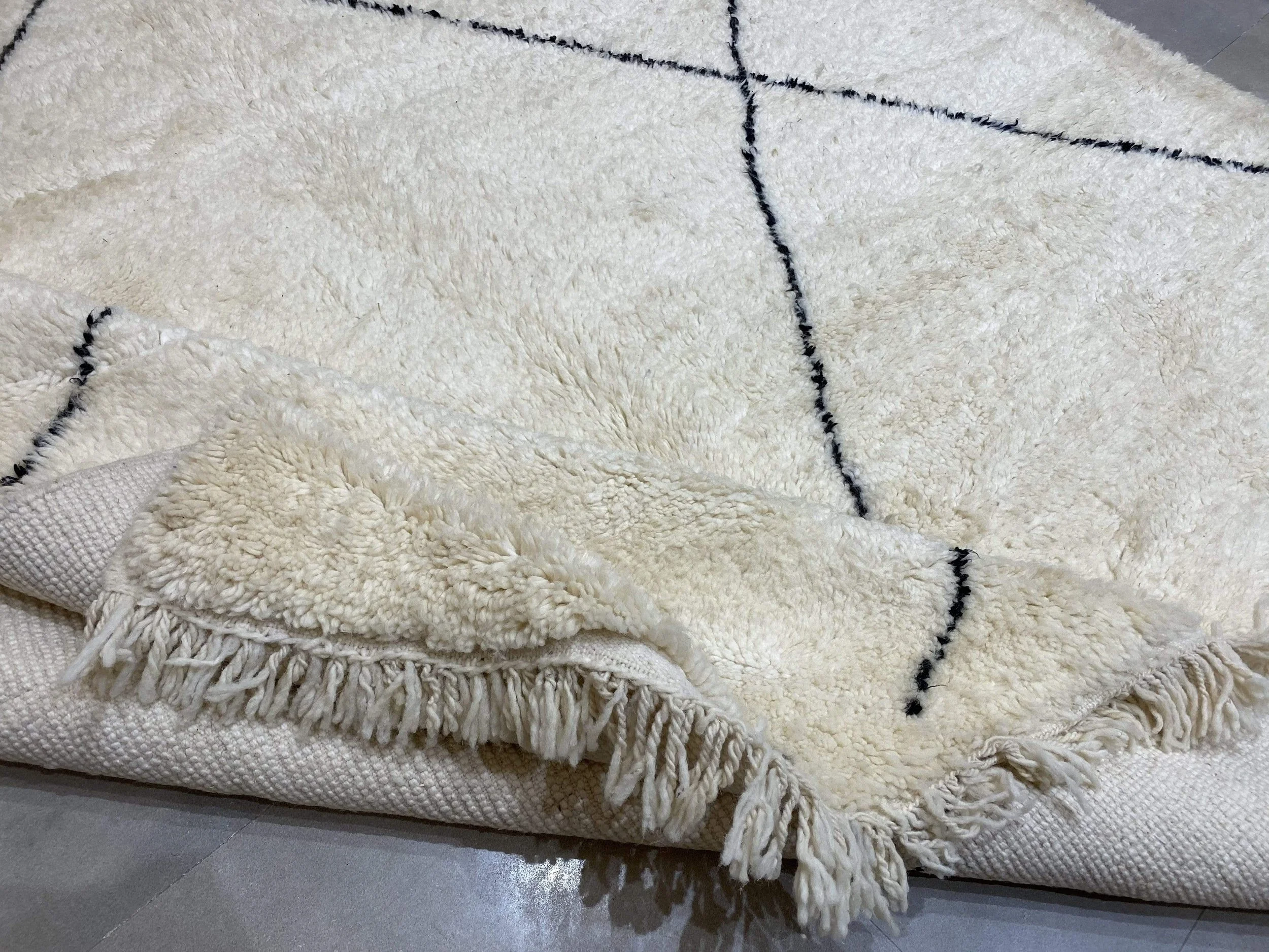 moroccan-berber-rug-beni-ouarain-11-28033714323558.jpg
