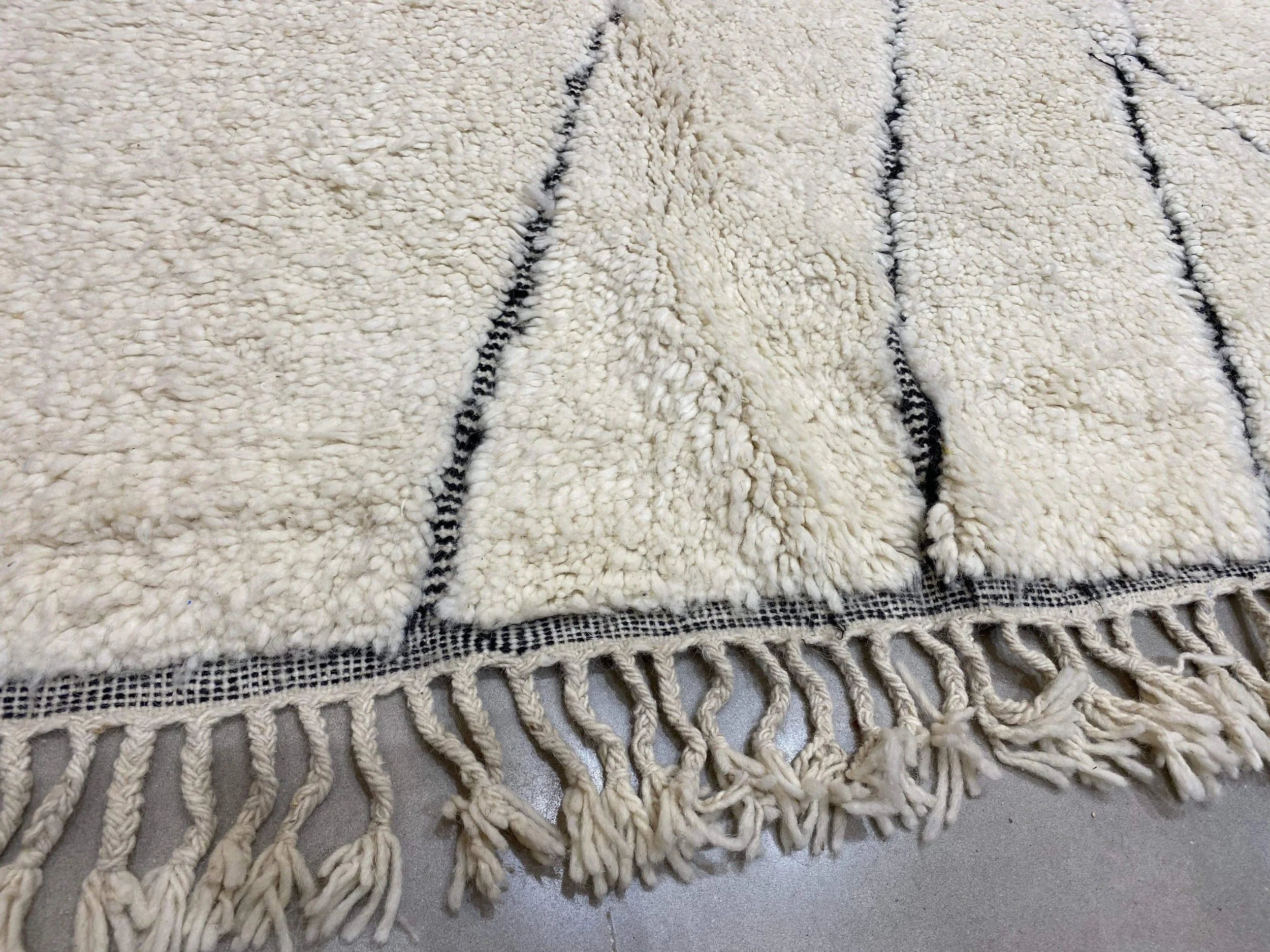 moroccan-berber-rug-beni-ouarain-12-28033715306598.jpg