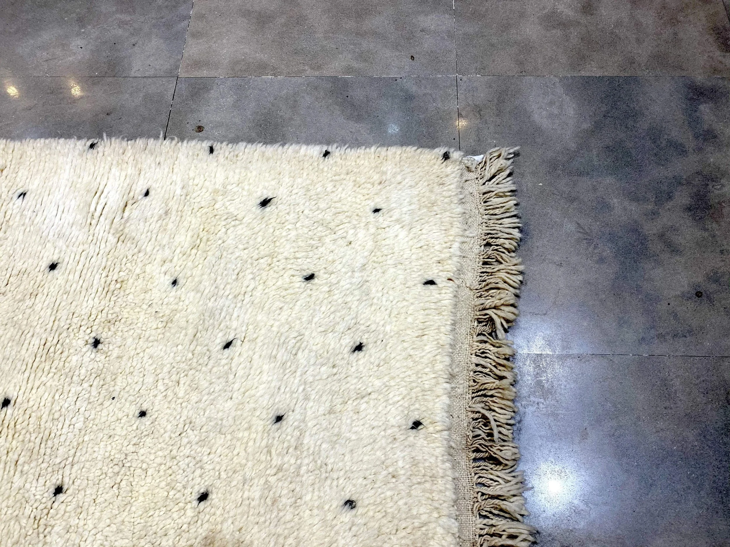 moroccan-berber-rug-beni-ouarain-13-28033716486246.jpg