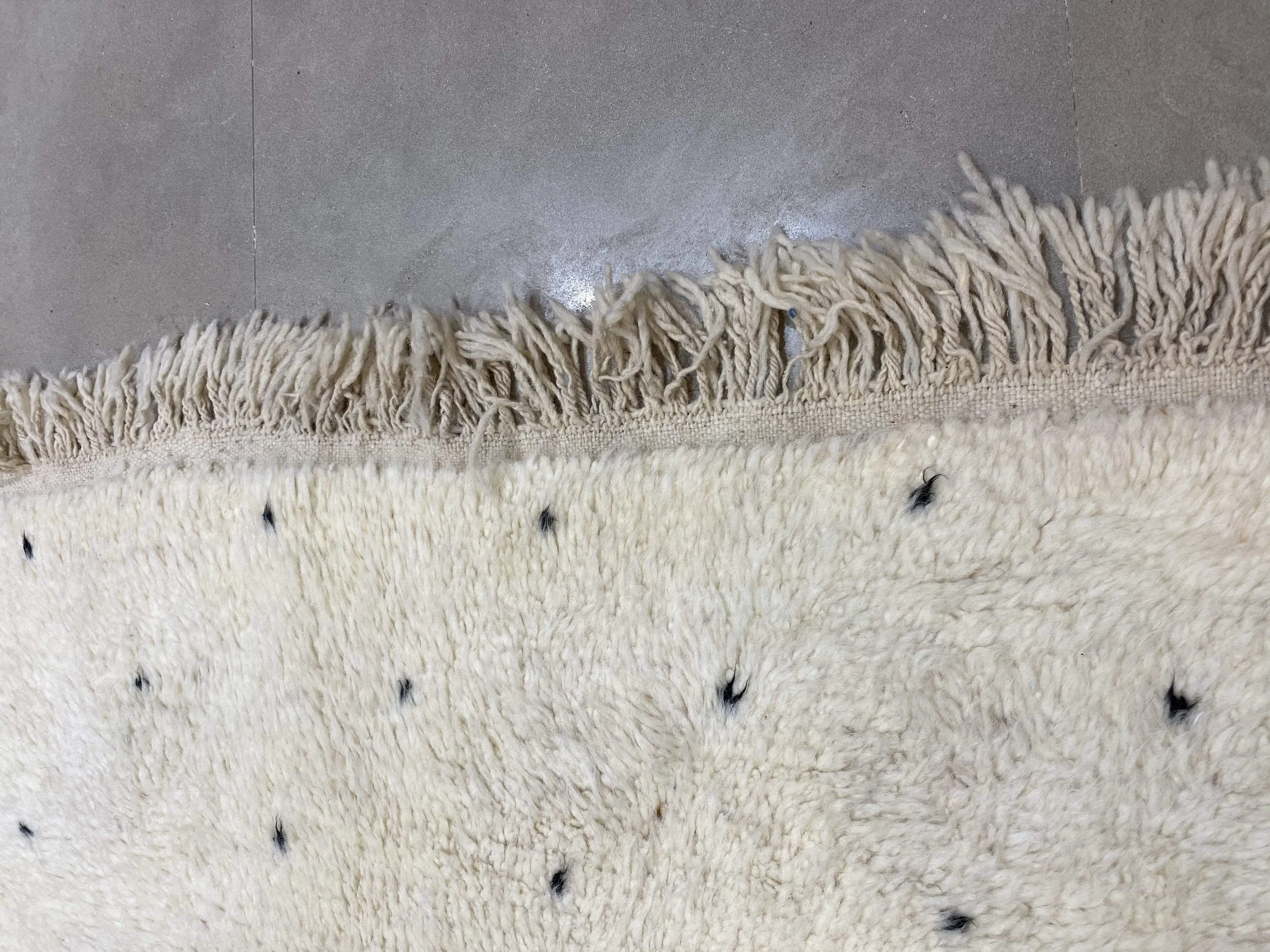 moroccan-berber-rug-beni-ouarain-13-28033716453478.jpg