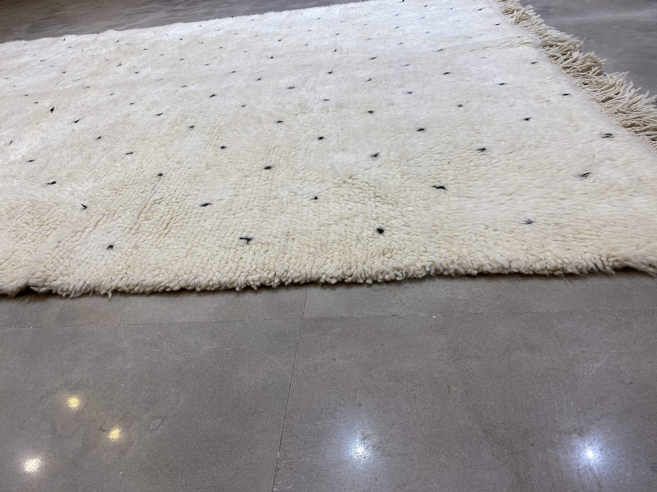 moroccan-berber-rug-beni-ouarain-13-28033716322406.jpg