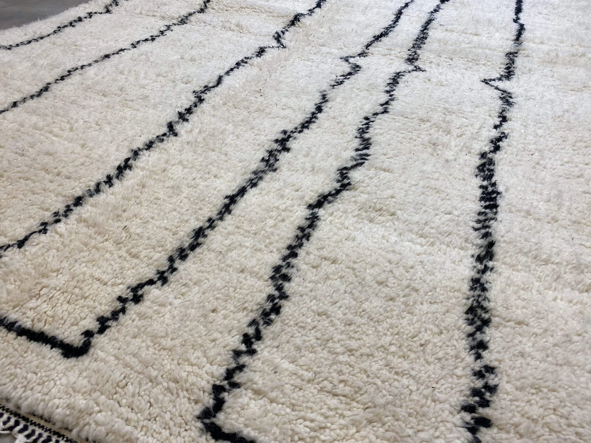 moroccan-berber-rug-beni-ouarain-16-28044395446374.jpg