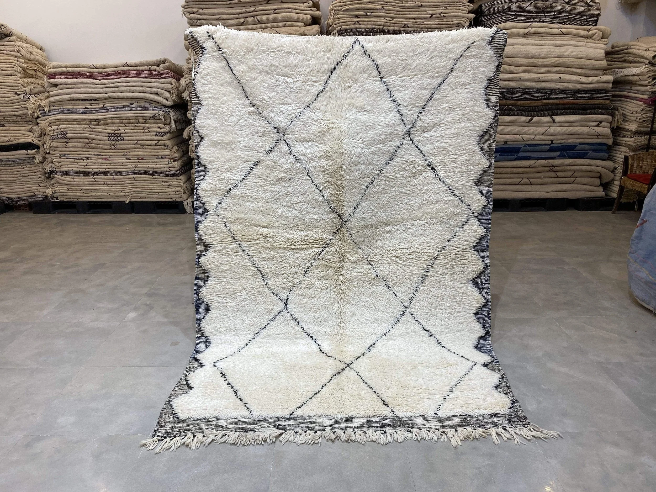 moroccan-berber-rug-beni-ouarain-17-28044403343462.jpg
