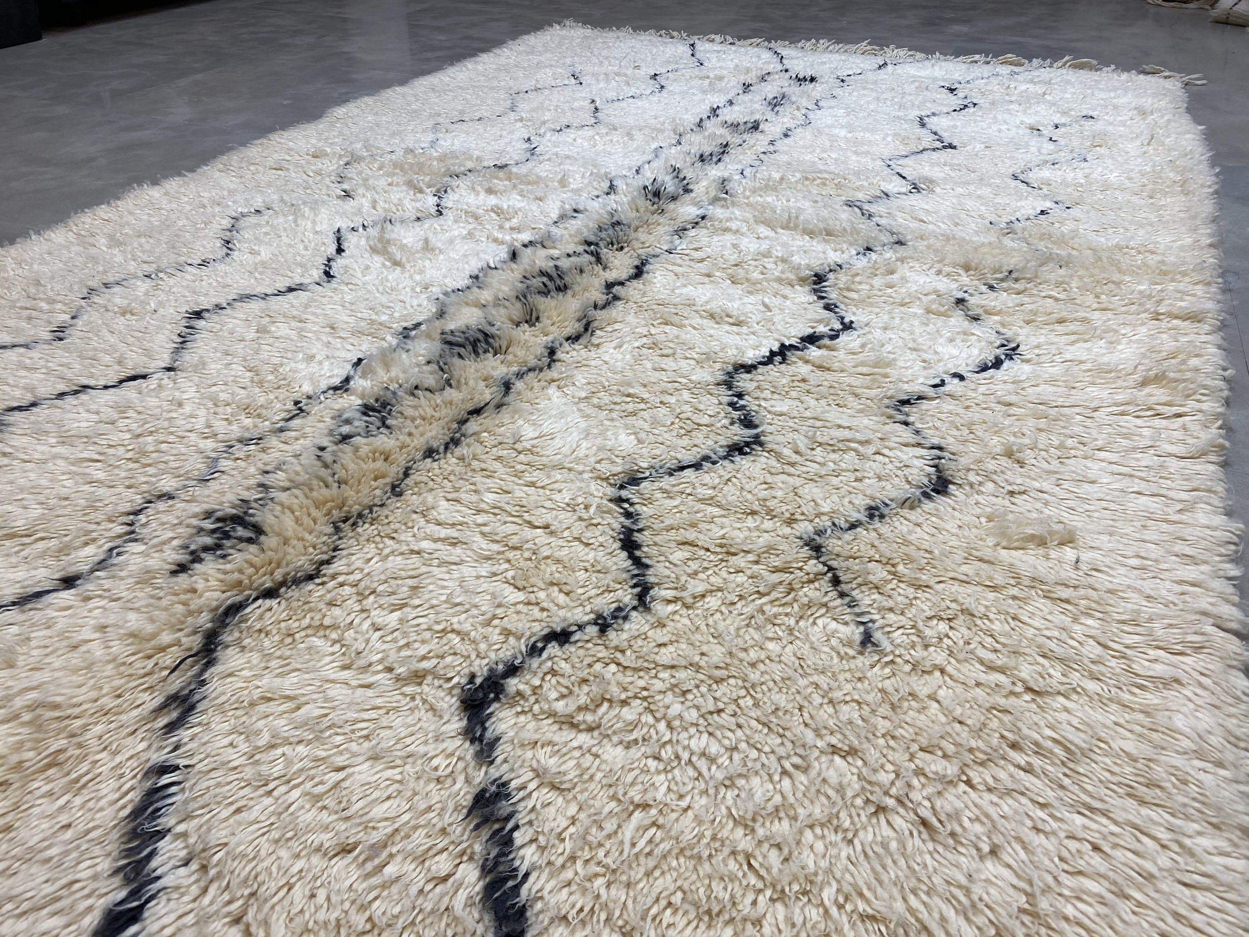 moroccan-berber-rug-beni-ouarain-18-28044407308390.jpg