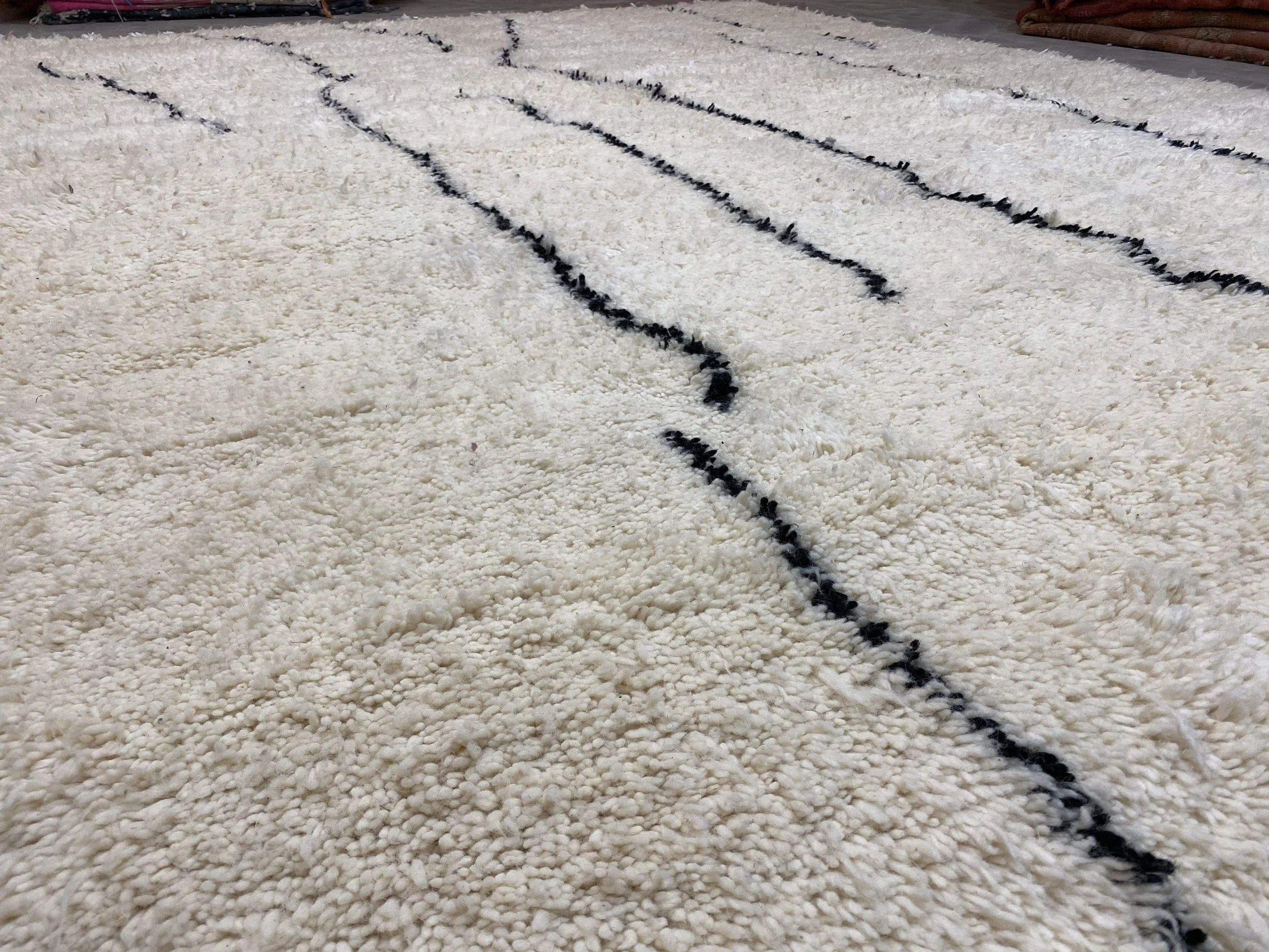 moroccan-berber-rug-beni-ouarain-2-28033664090214.jpg