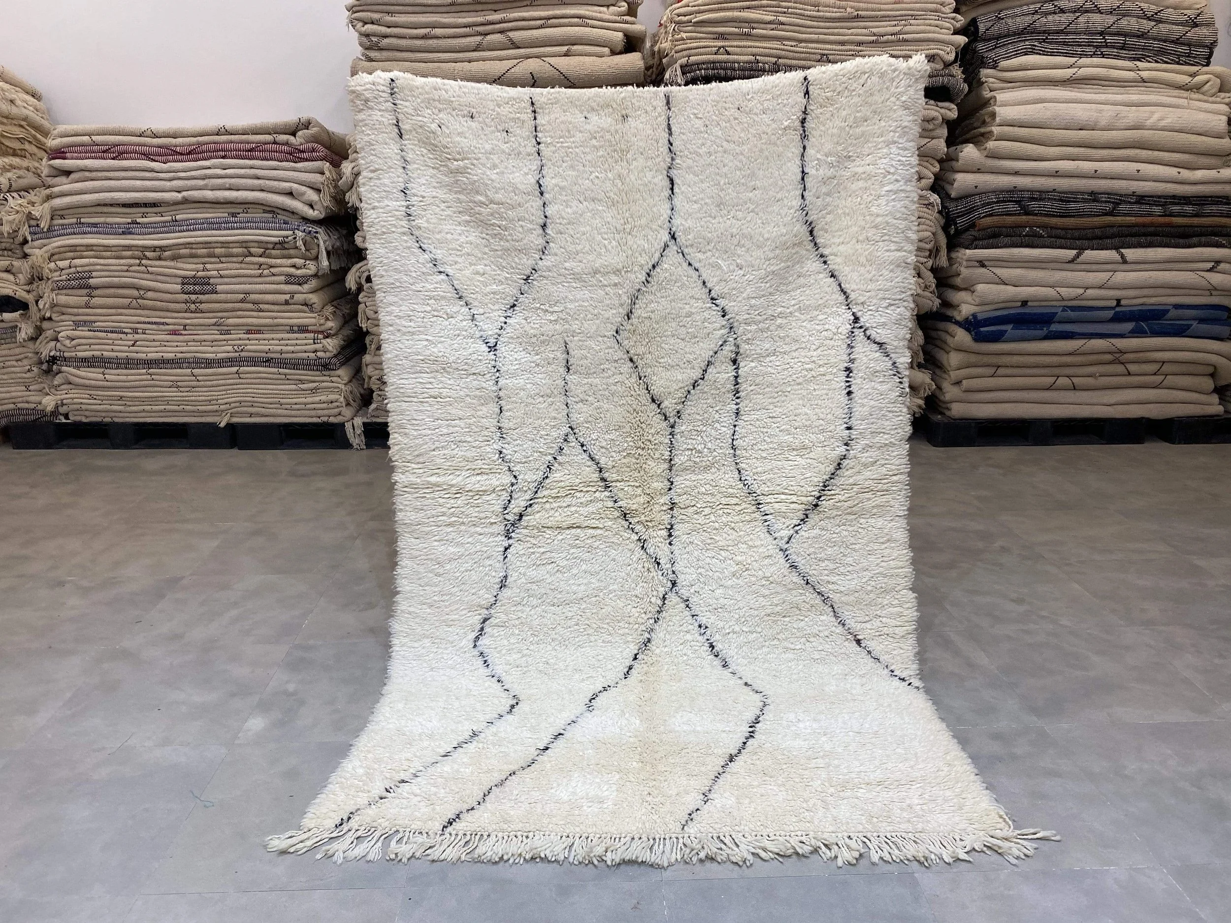 moroccan-berber-rug-beni-ouarain-20-28044412551270.jpg