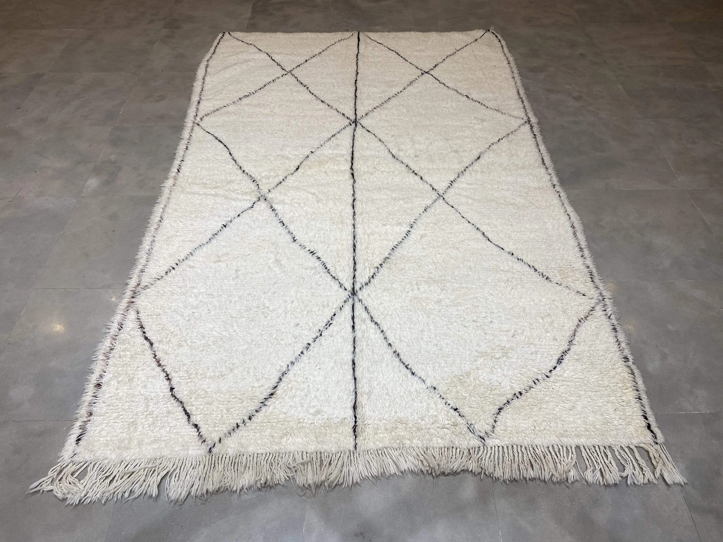 moroccan-berber-rug-beni-ouarain-21-28044415041638.jpg