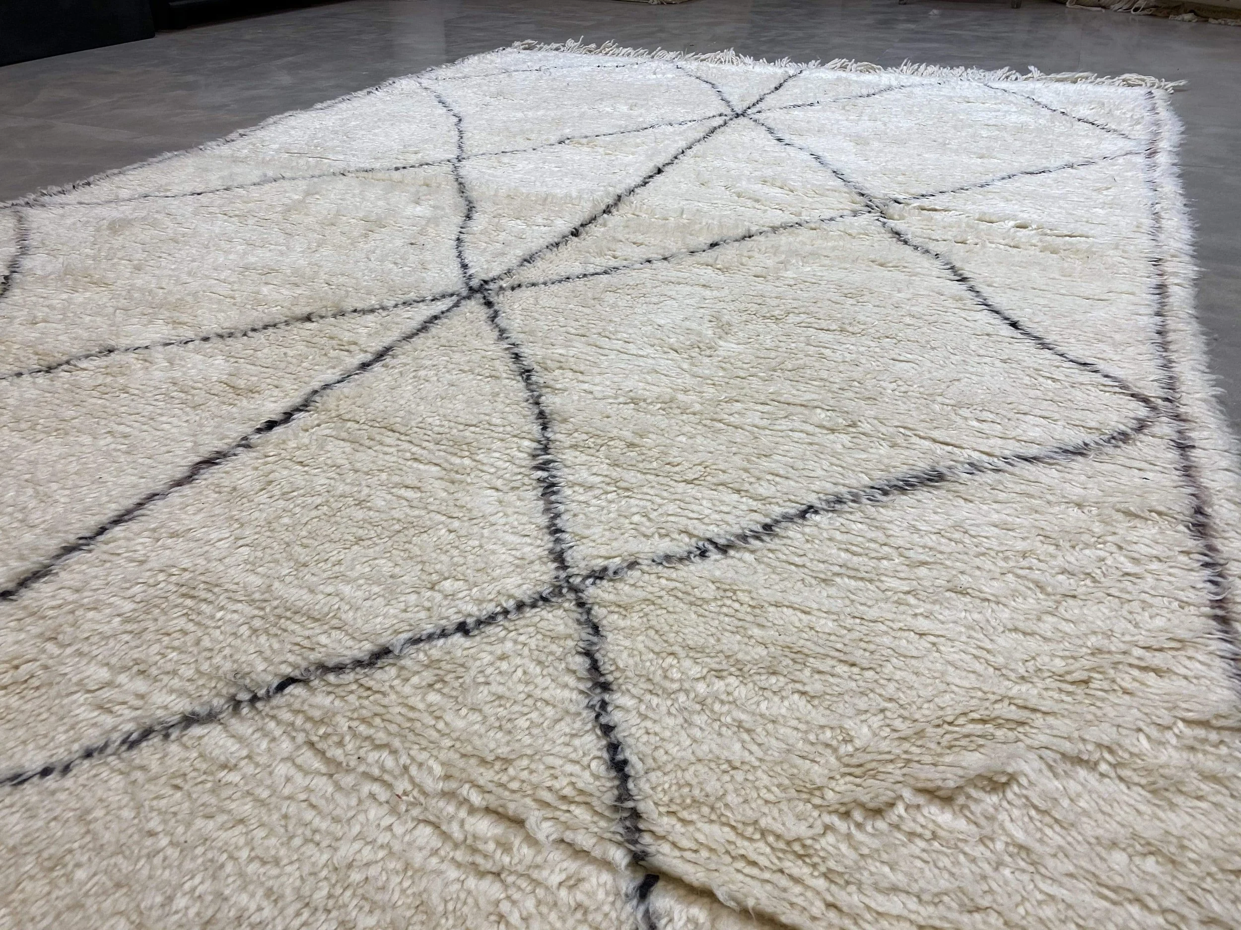 moroccan-berber-rug-beni-ouarain-21-28044415008870.jpg