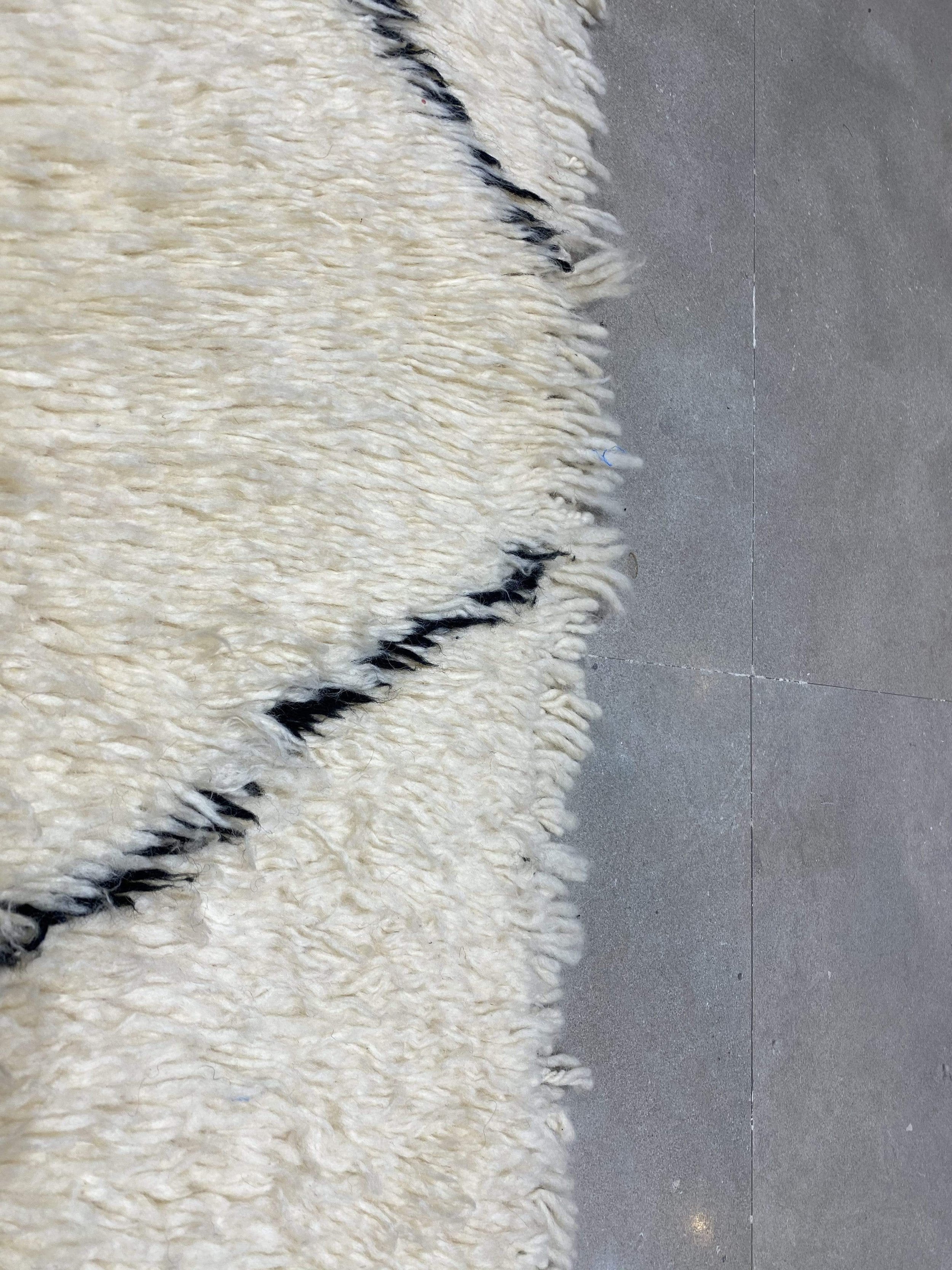 moroccan-berber-rug-beni-ouarain-22-28044417663078.jpg