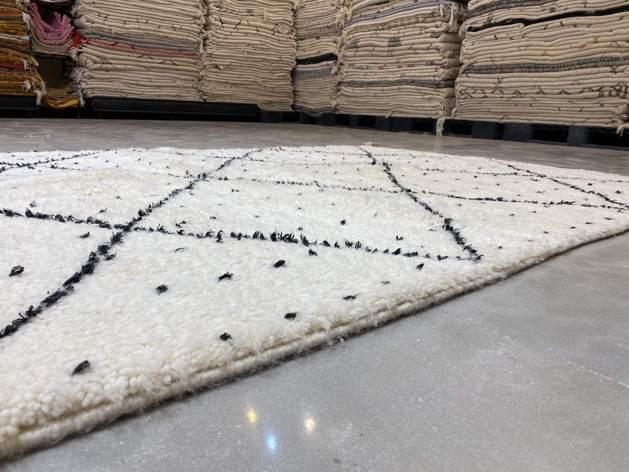 moroccan-berber-rug-beni-ouarain-23-28044420841574.jpg