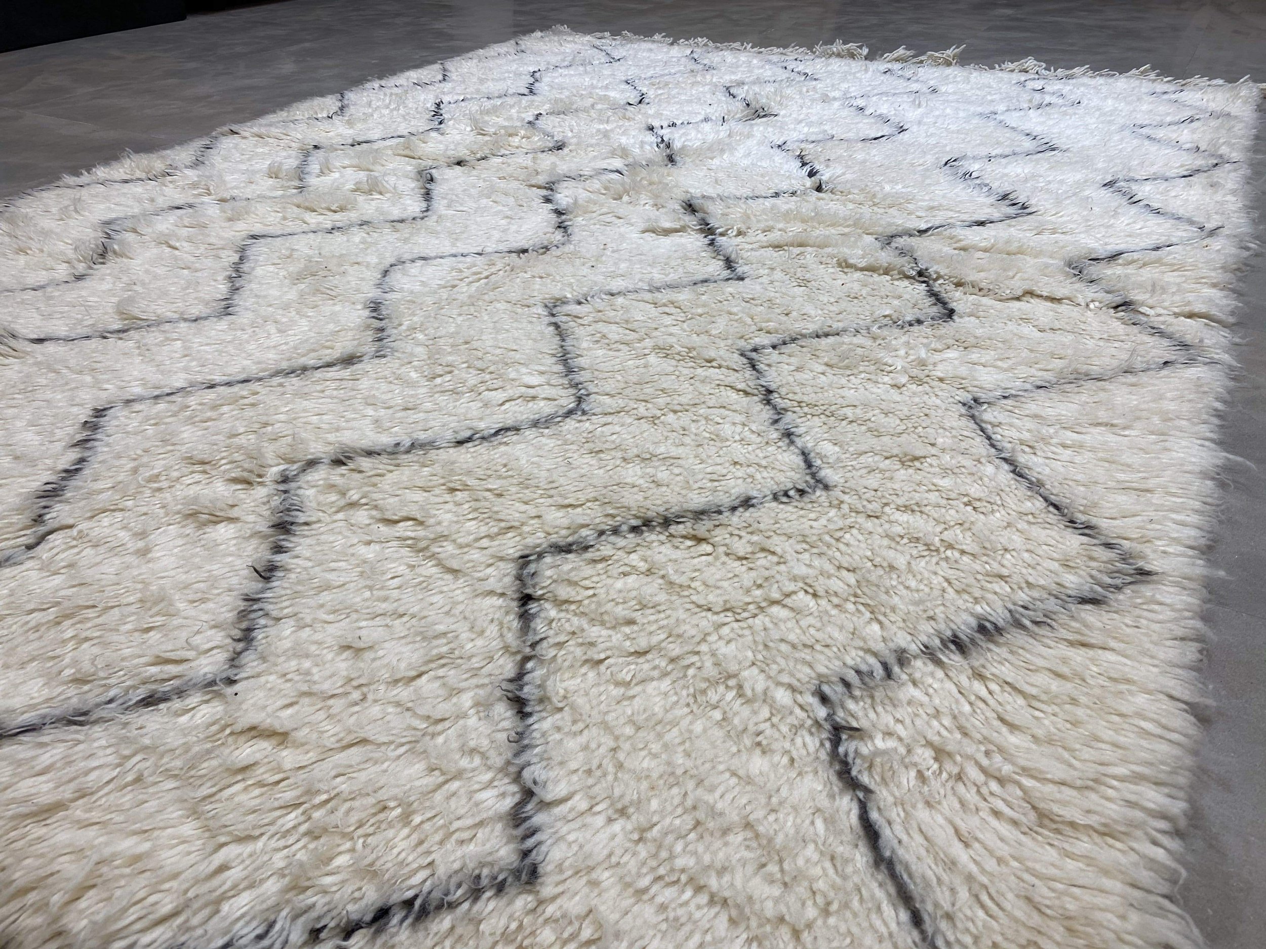 moroccan-berber-rug-beni-ouarain-24-28044452593766.jpg